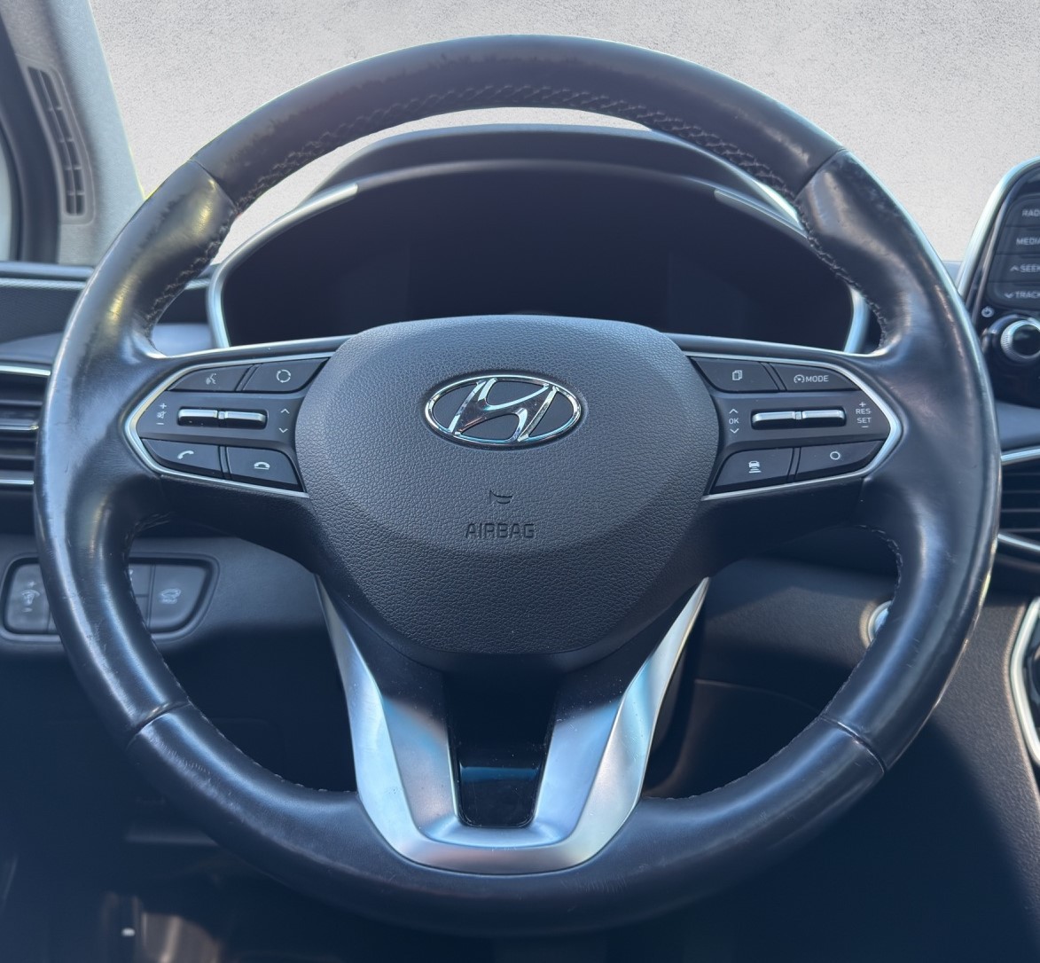 HYUNDAI Santa Fe 2.2 CRDI Vertex 4WD Automatic-image-8