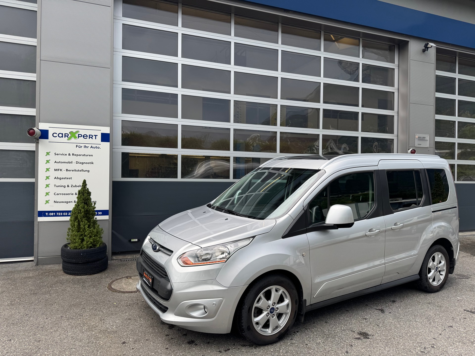 FORD Tourneo Connect 1.6 SCTi Titanium Automatic-image-1