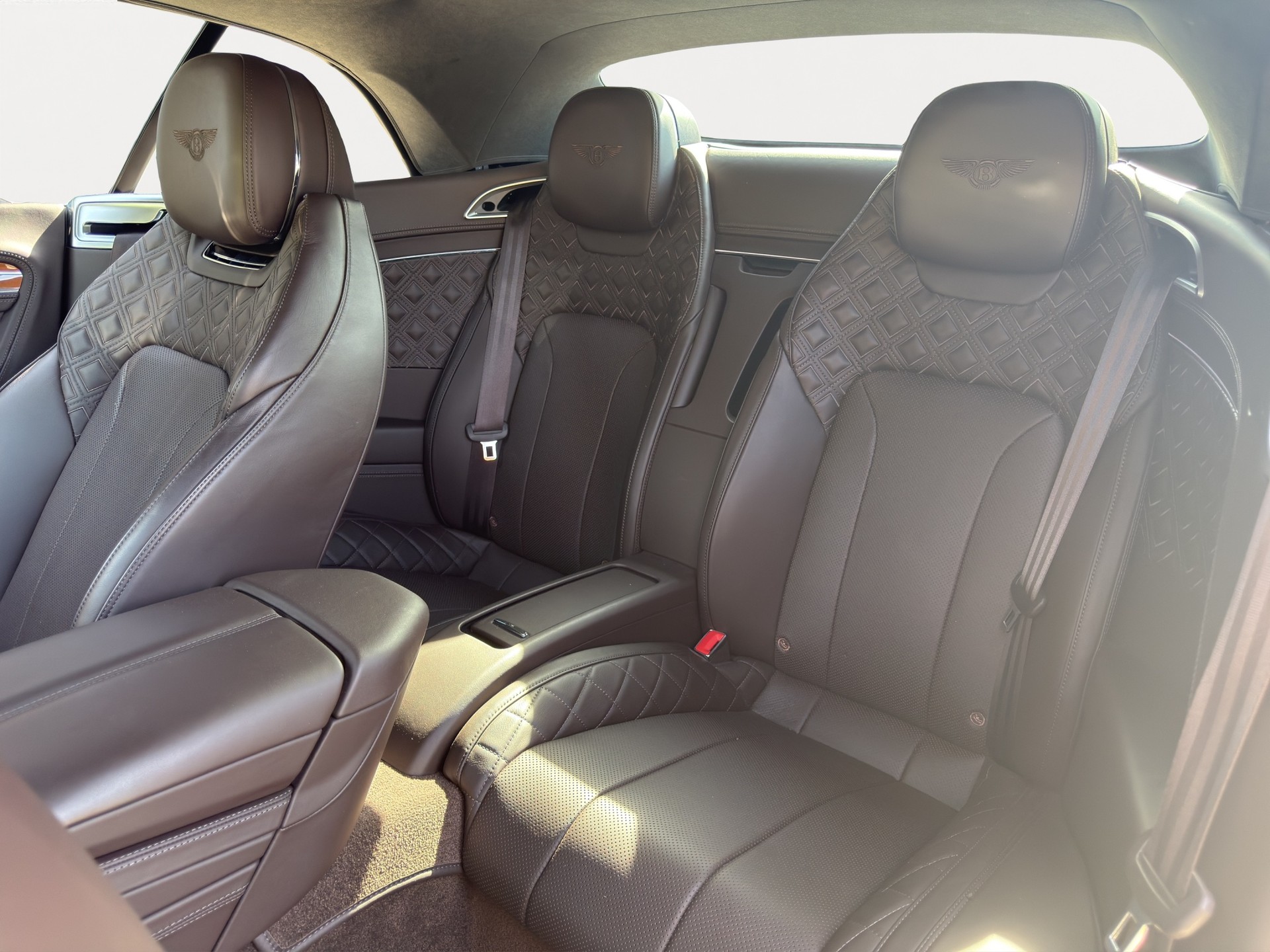 BENTLEY Continental GTC 4.0 V8-image-10