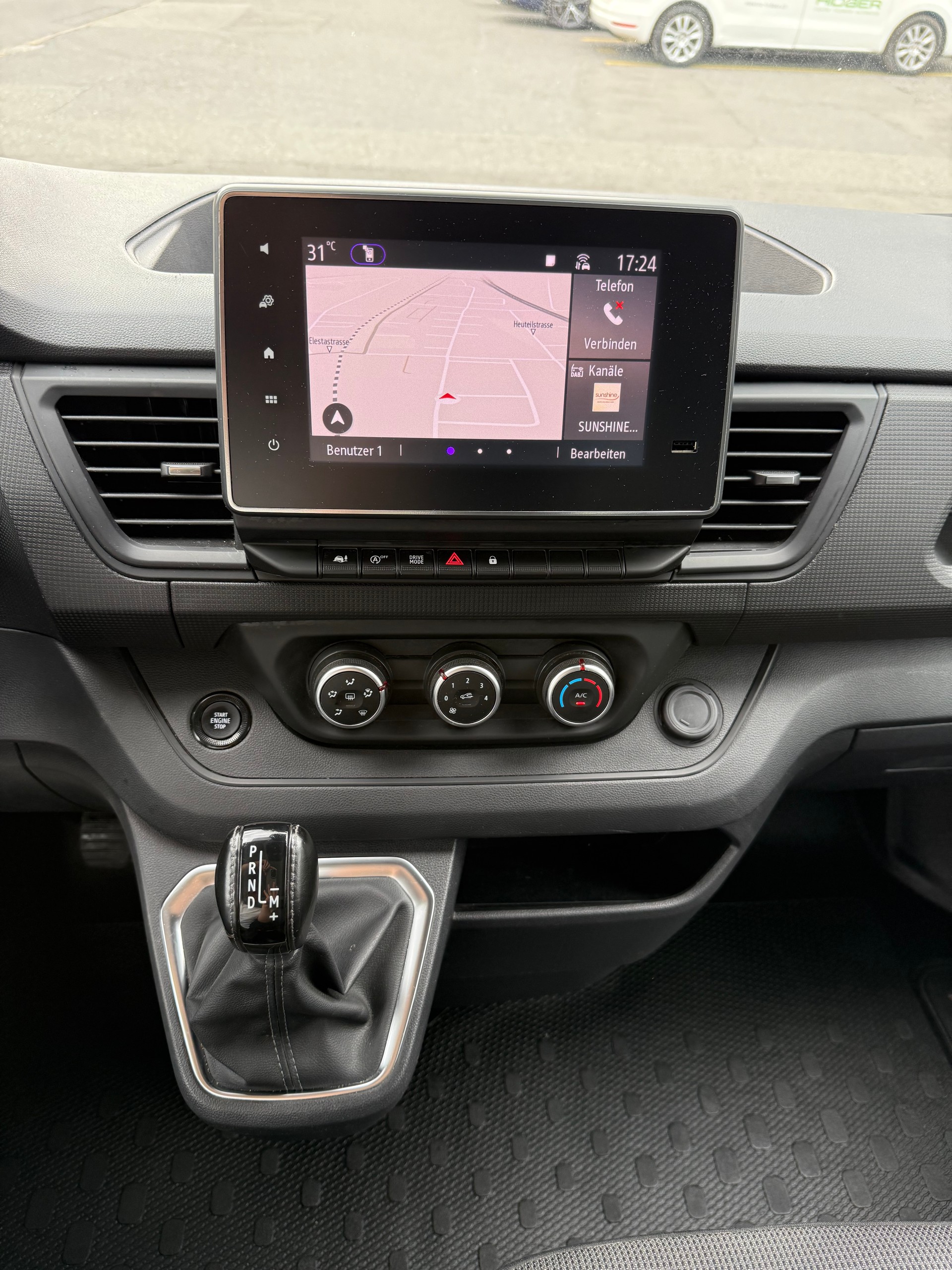 RENAULT Trafic Kaw. 3.0 t L1 H1 2.0 dCi Blue 150 Advance-image-14