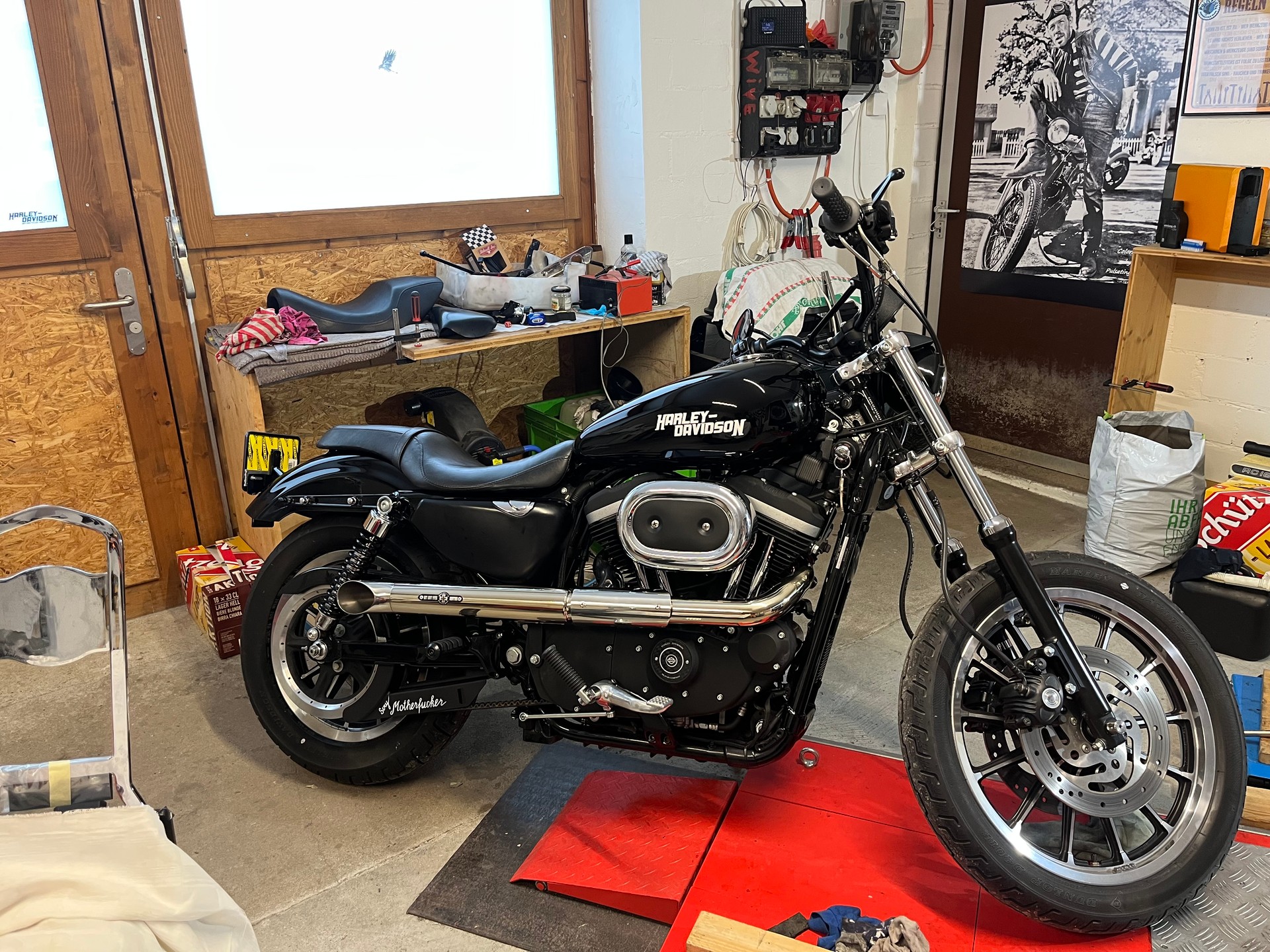 HARLEY-DAVIDSON XL 883 R Sportster Roadster-image-1