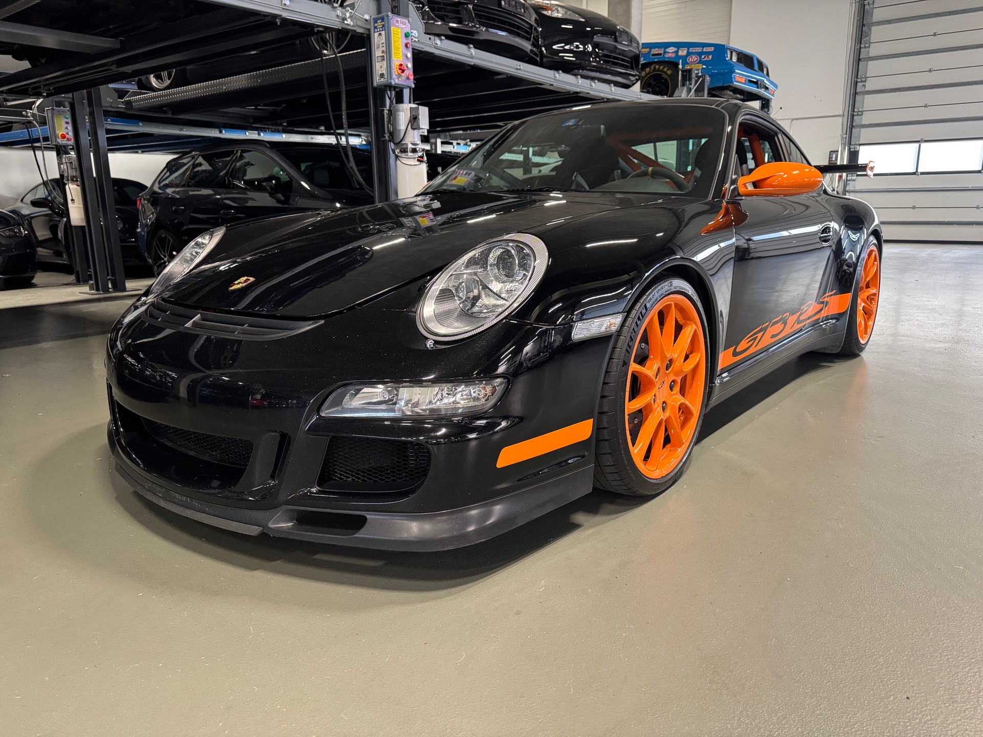PORSCHE 911 GT3 RS 997.1-image-1