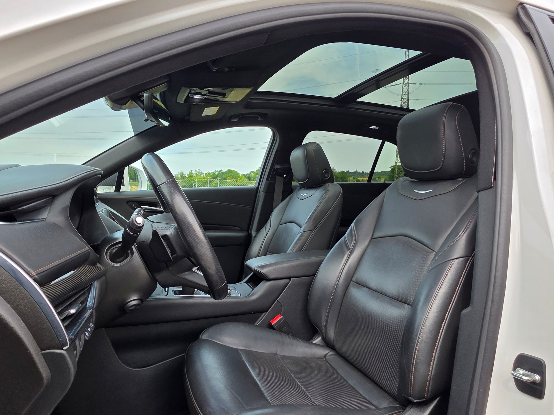 CADILLAC XT4 350T 2.0 Sport AWD Automat-image-11
