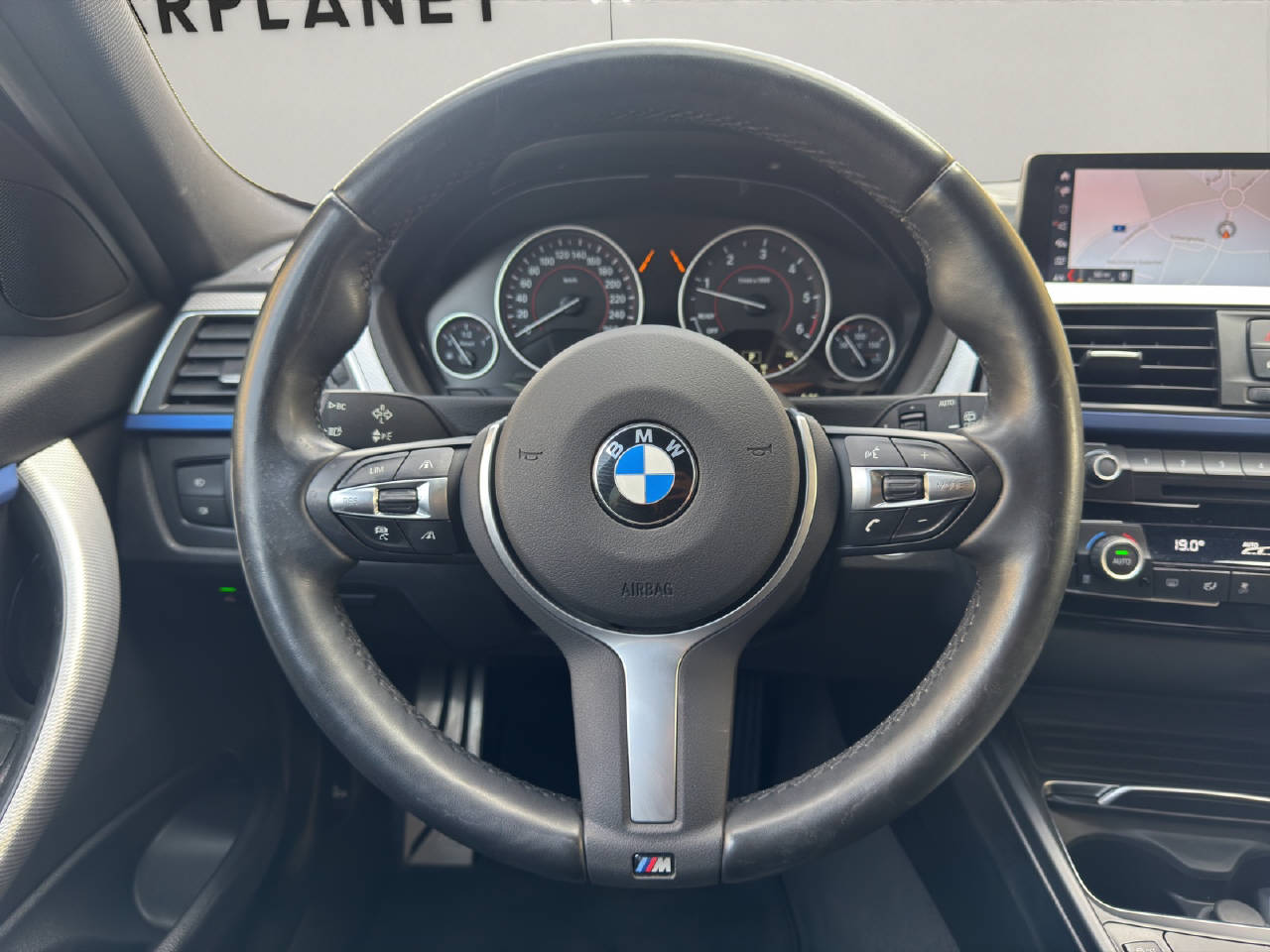 BMW 320d xDrive Touring M-Packet inkl. Anhängerkupplung-image-15