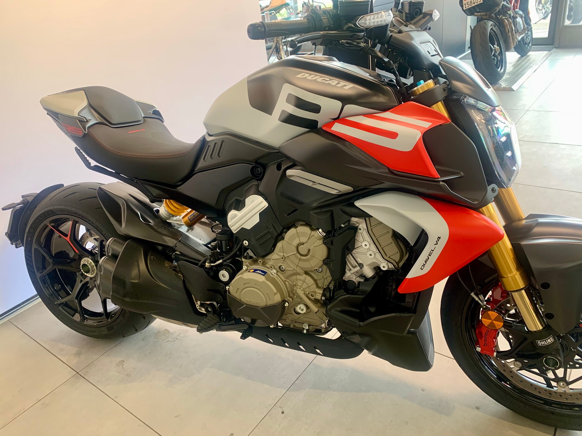 DUCATI Diavel V4 RS-image-5
