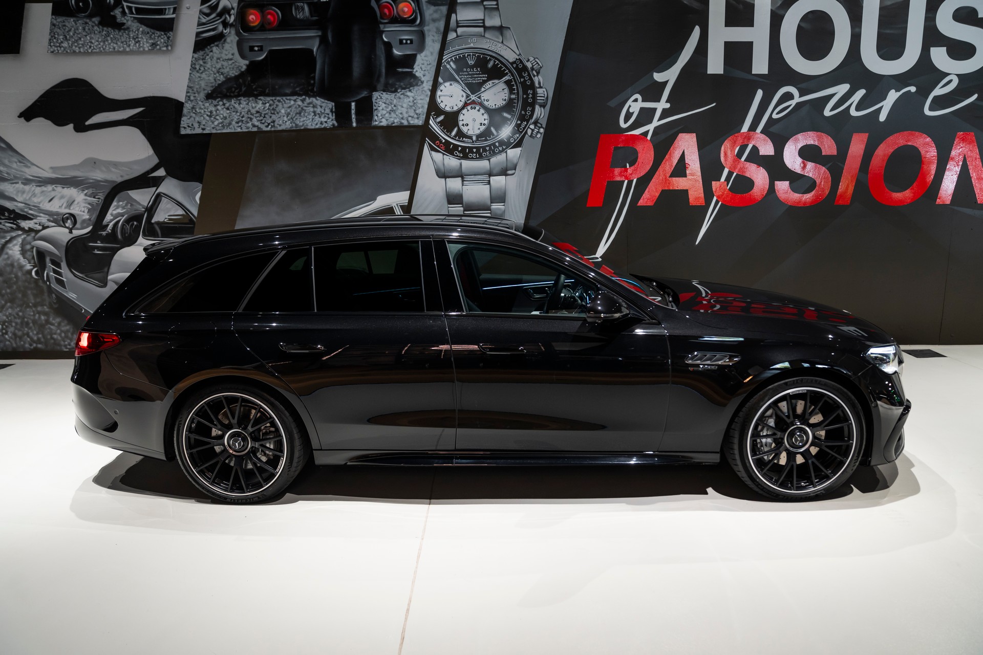 MERCEDES-BENZ E 53 Hybrid T 4Matic+ 9G-Tronic-showroom-element-2
