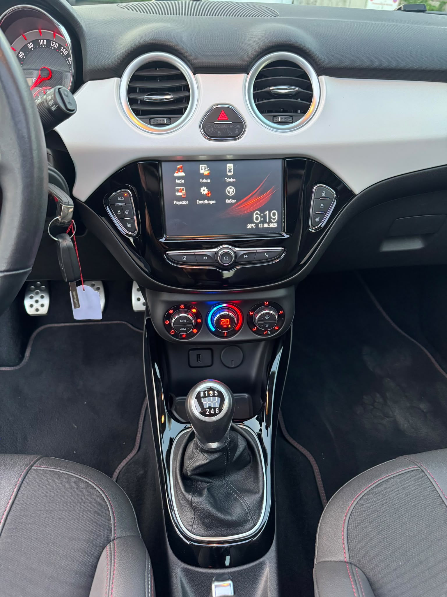 OPEL Adam 1.4 Turbo ROCKS S-image-11
