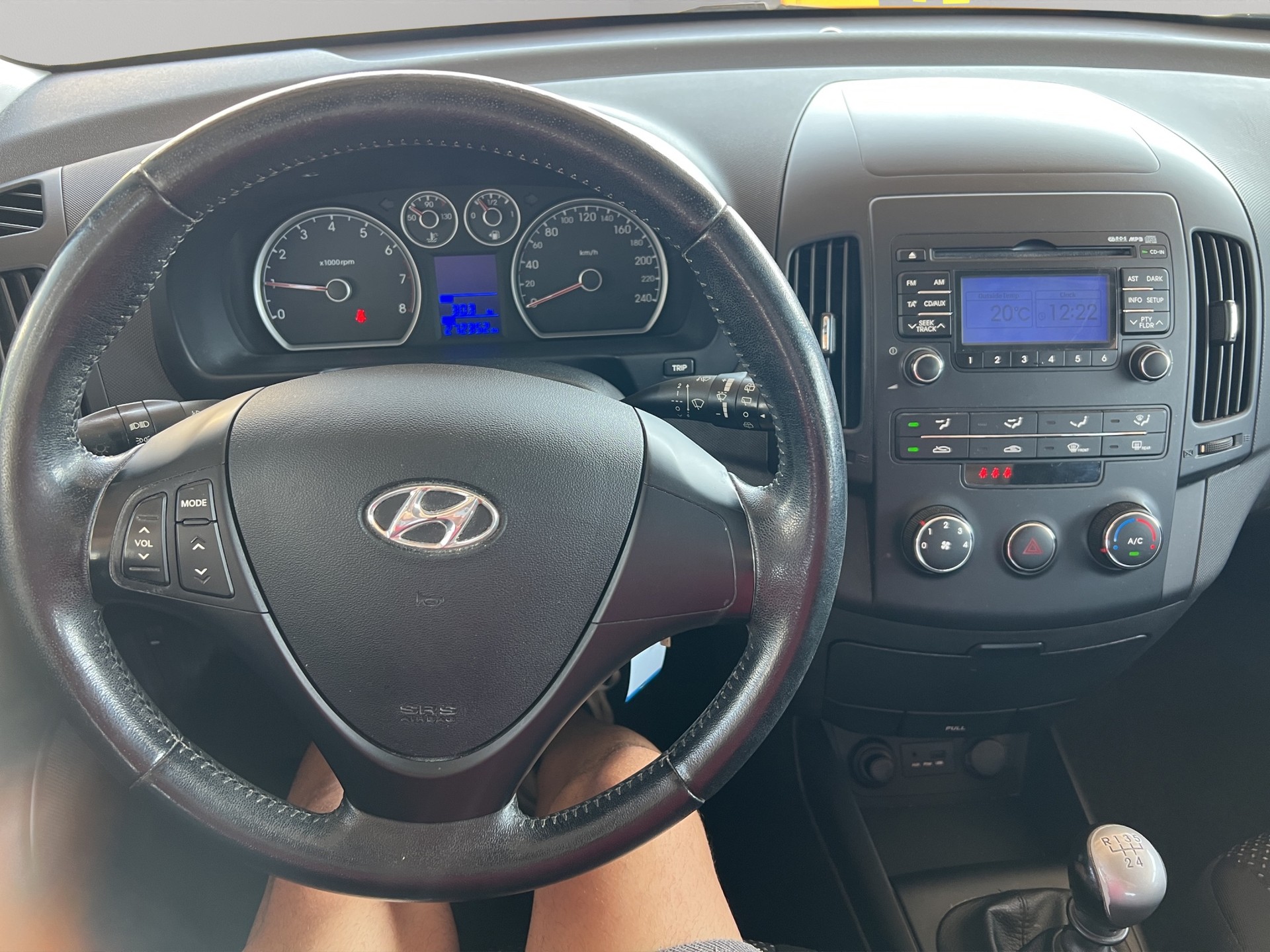 HYUNDAI i30 1.4 Comfort-image-12