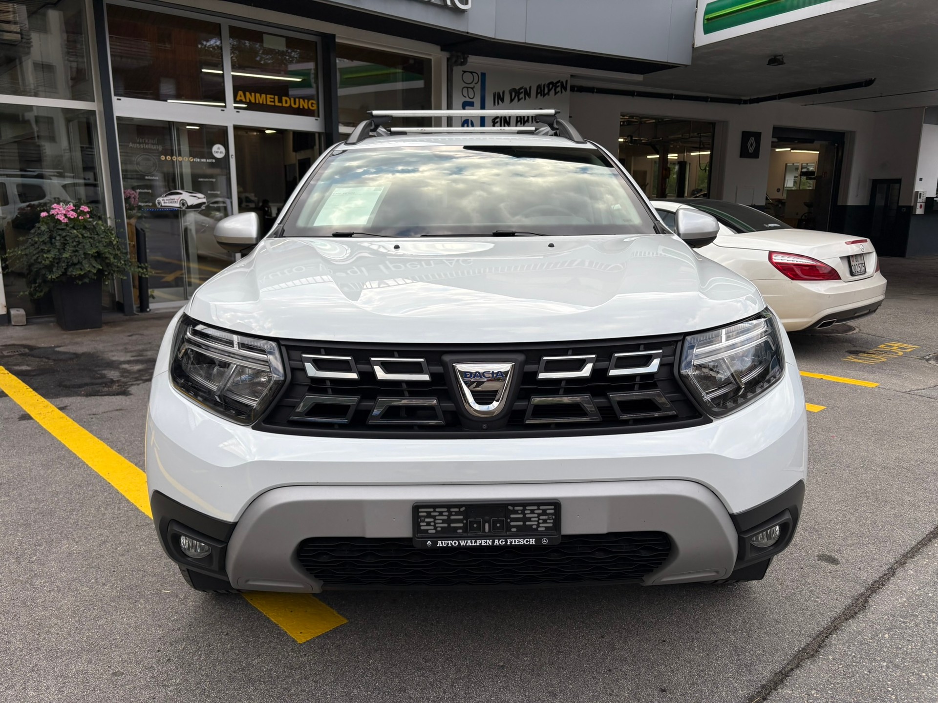 DACIA Duster TCe 150 Prest. 4x4-showroom-element-1
