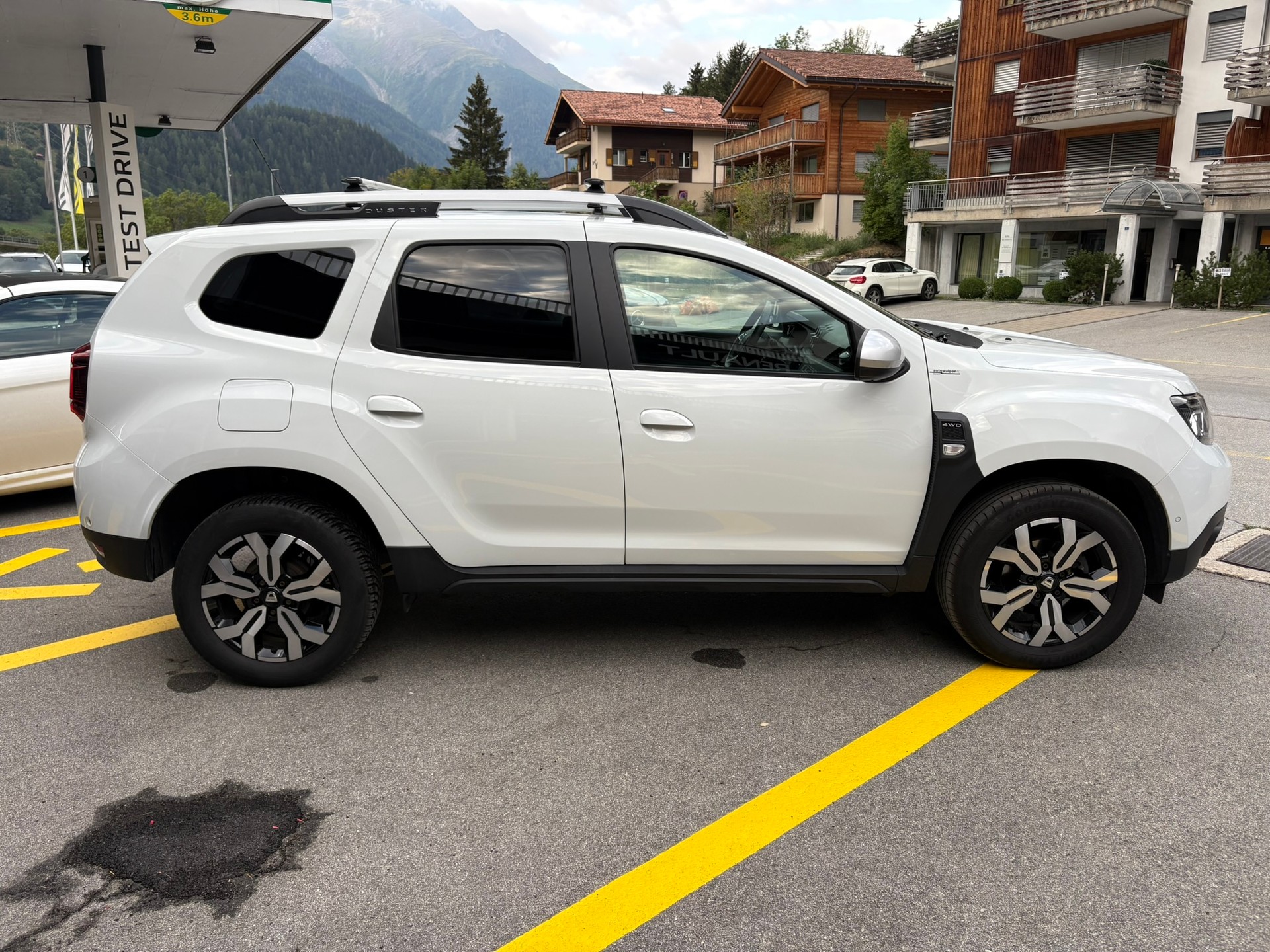 DACIA Duster TCe 150 Prest. 4x4-showroom-element-3