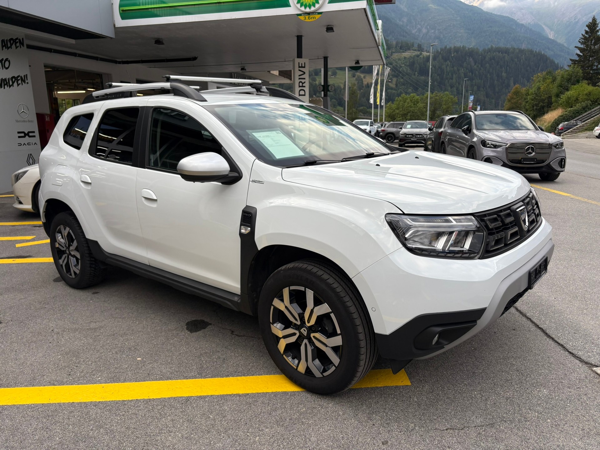 DACIA Duster TCe 150 Prest. 4x4-showroom-element-2