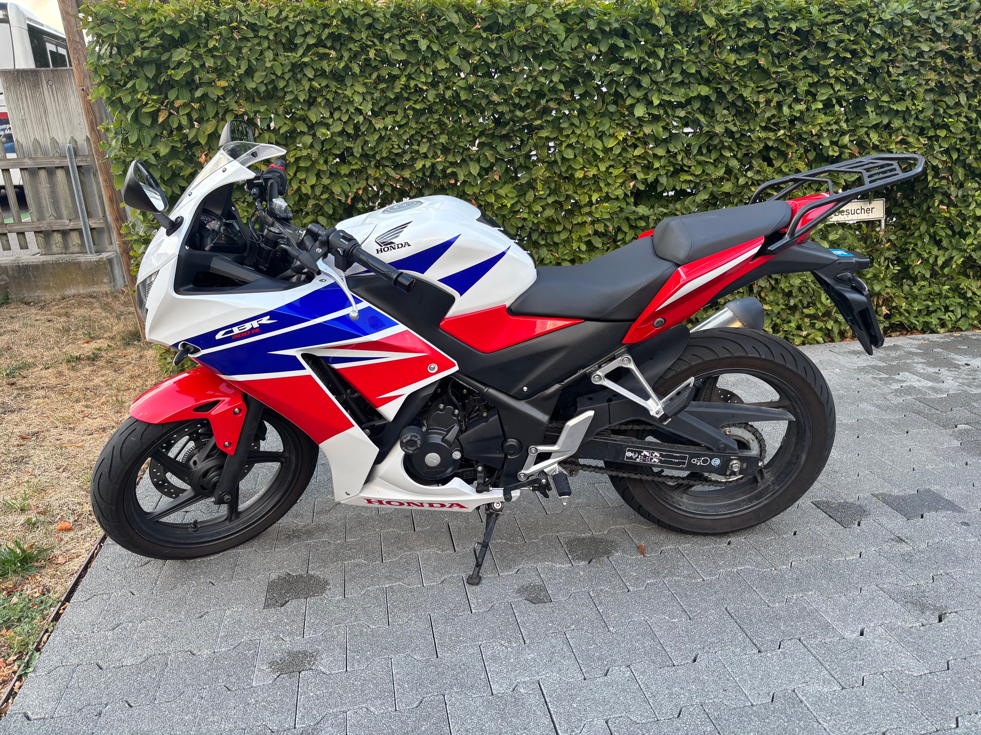 HONDA CBR 300 R-image-4