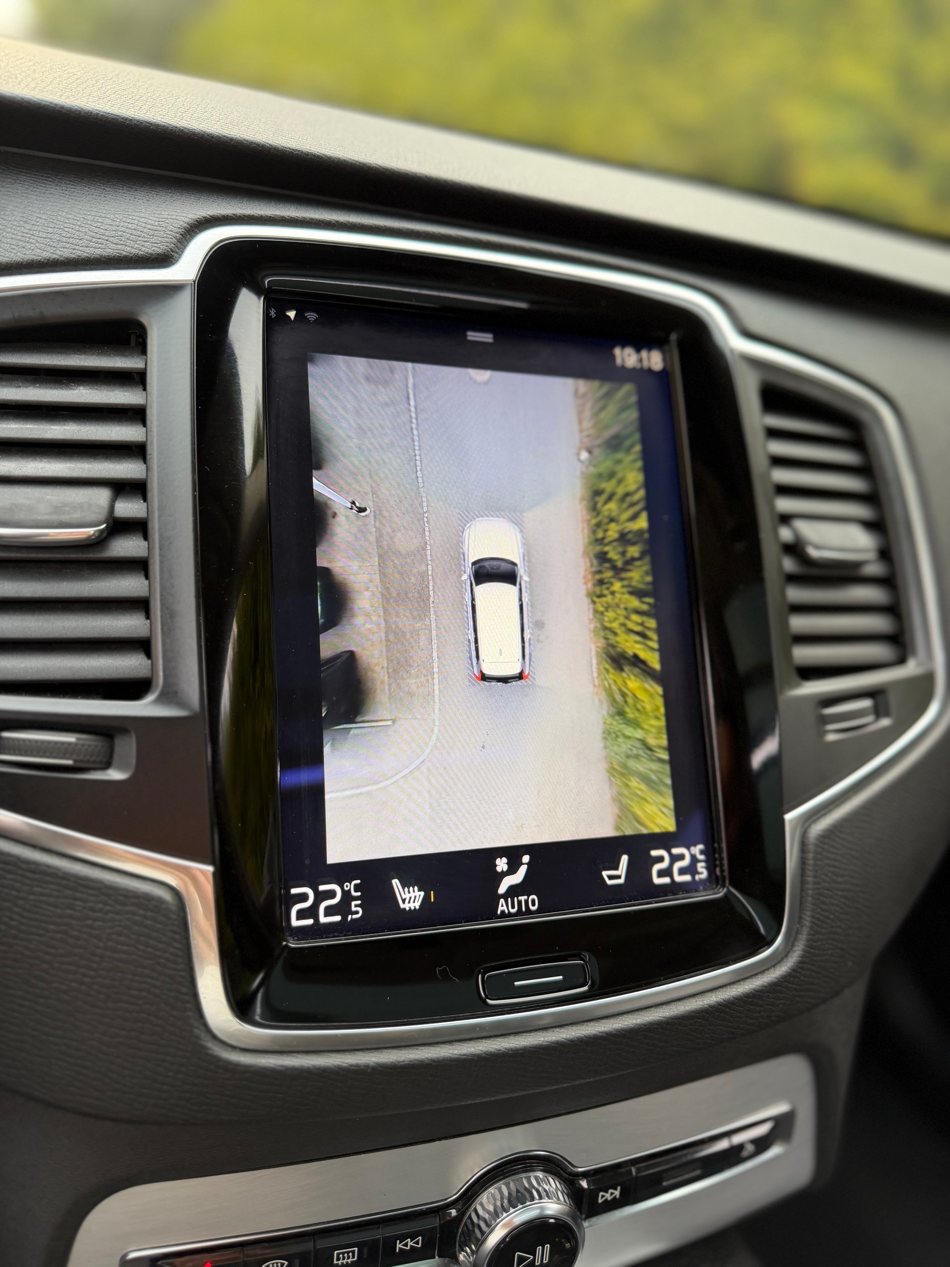 VOLVO XC90 T6 AWD R-Design Geartronic-image-14