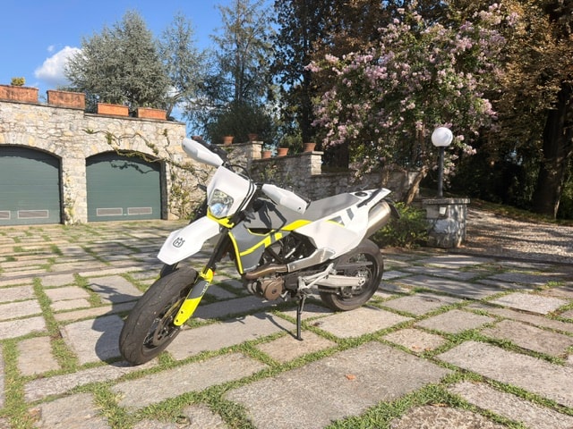 HUSQVARNA 701 Supermoto-image-0