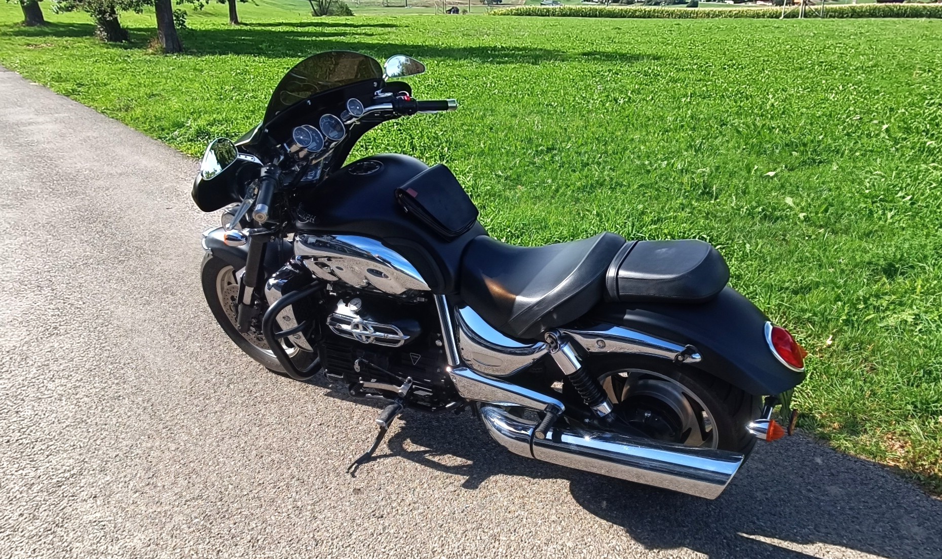 TRIUMPH Rocket III Roadster ABS-image-3