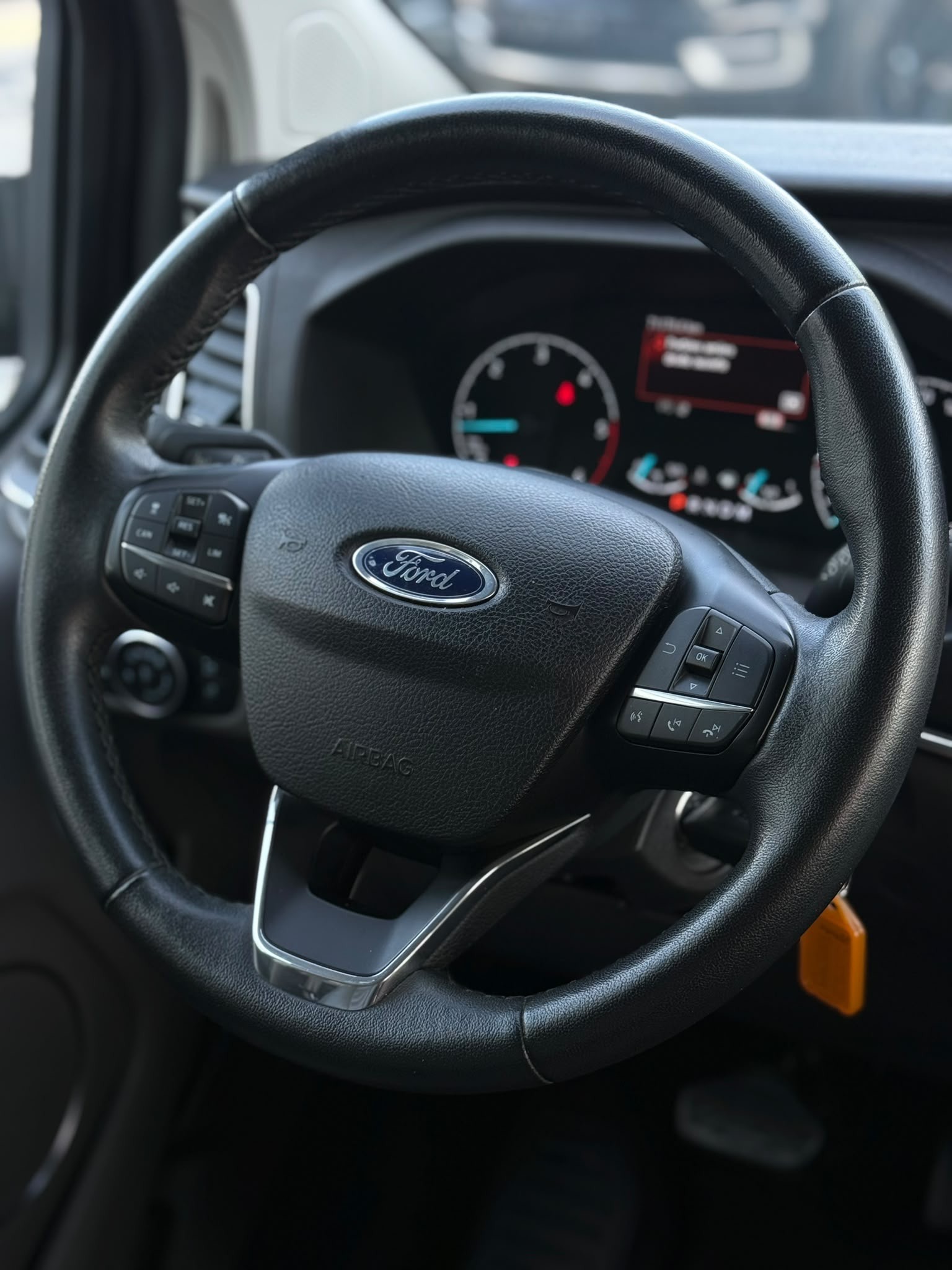 FORD Tourneo Custom 310 L1H1 Titanium SelectShift A-image-16