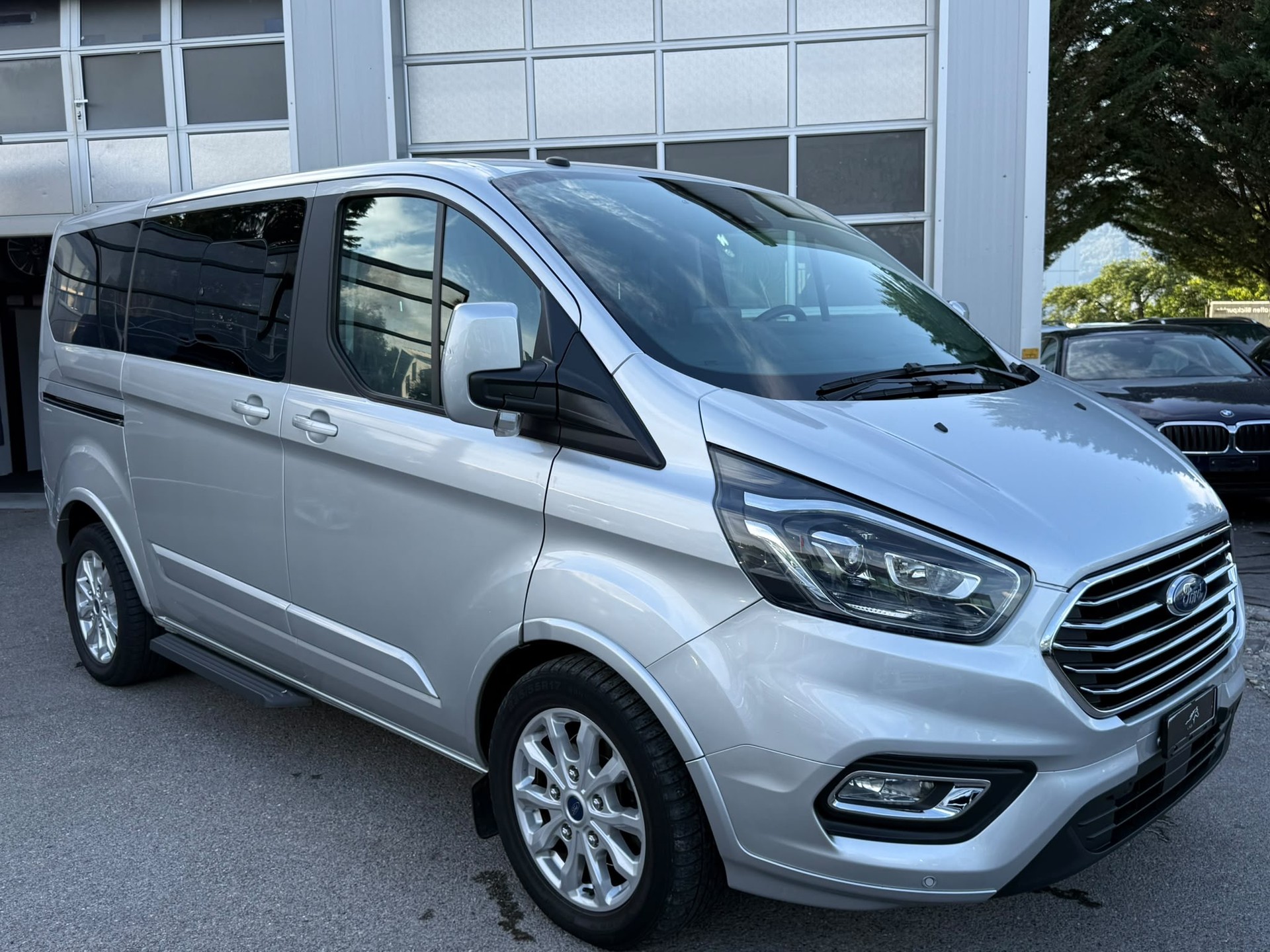 FORD Tourneo Custom 310 L1H1 Titanium SelectShift A-showroom-element-2