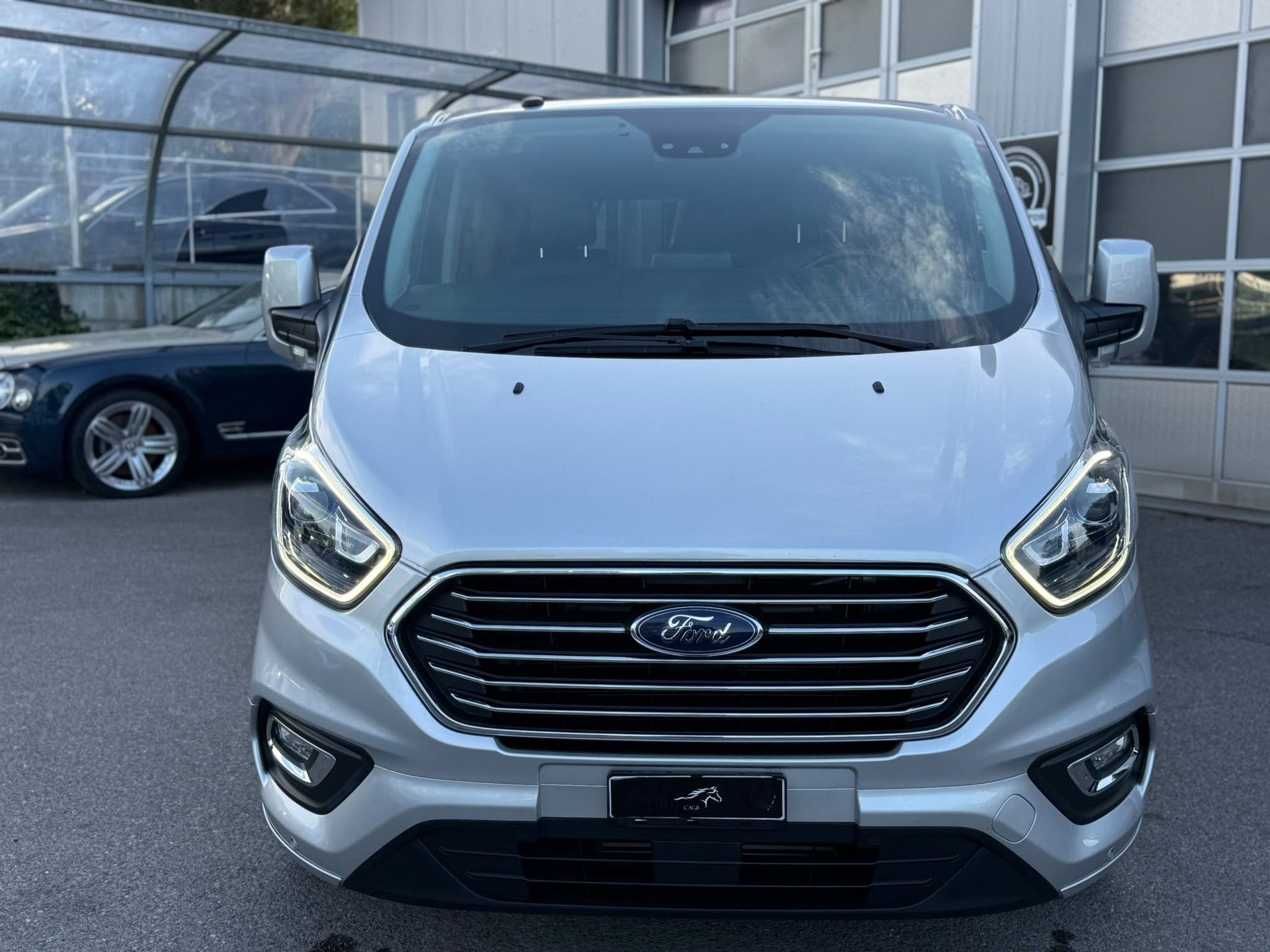 FORD Tourneo Custom 310 L1H1 Titanium SelectShift A-image-7