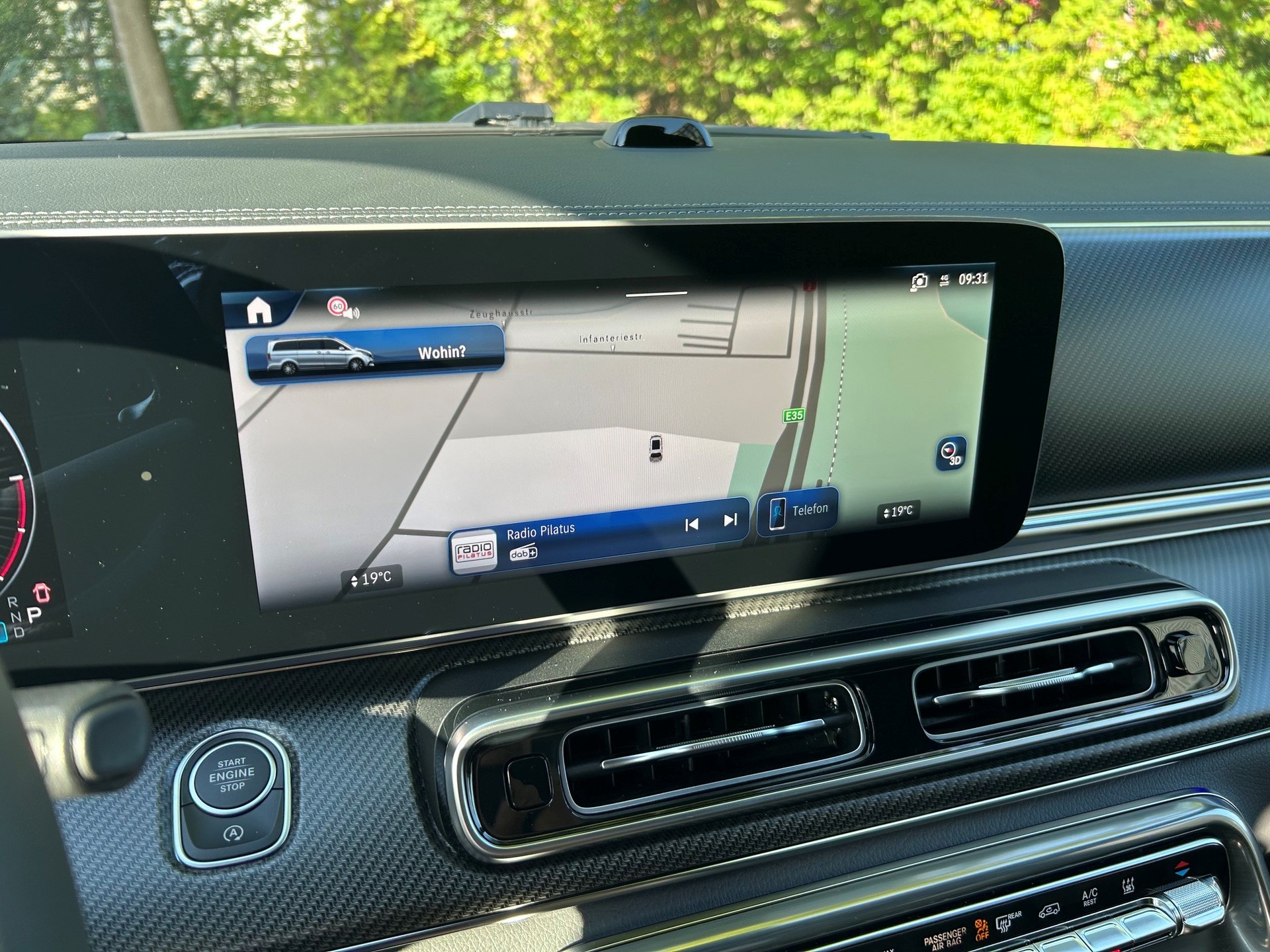 MERCEDES-BENZ V 300 d lang 4Matic Swiss Edition 9G-Tronic-image-9