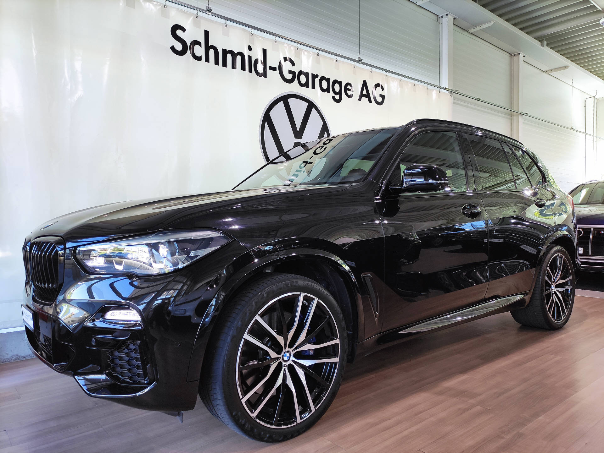 BMW X5 M50d xDrive-showroom-element-1