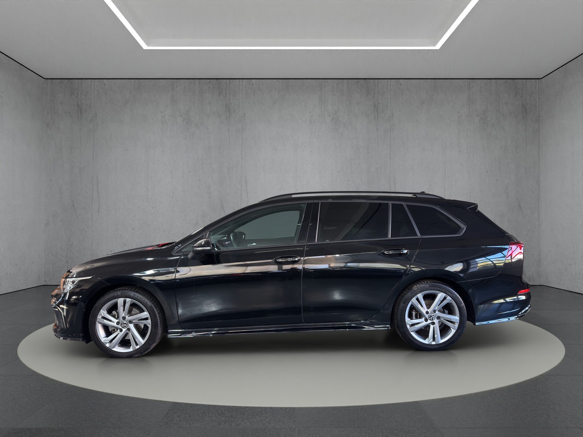 VW Golf Variant 1.5 eTSI mHEV R-Line "AHK-Matrix-RF.-Kamera-Navi"-showroom-element-2