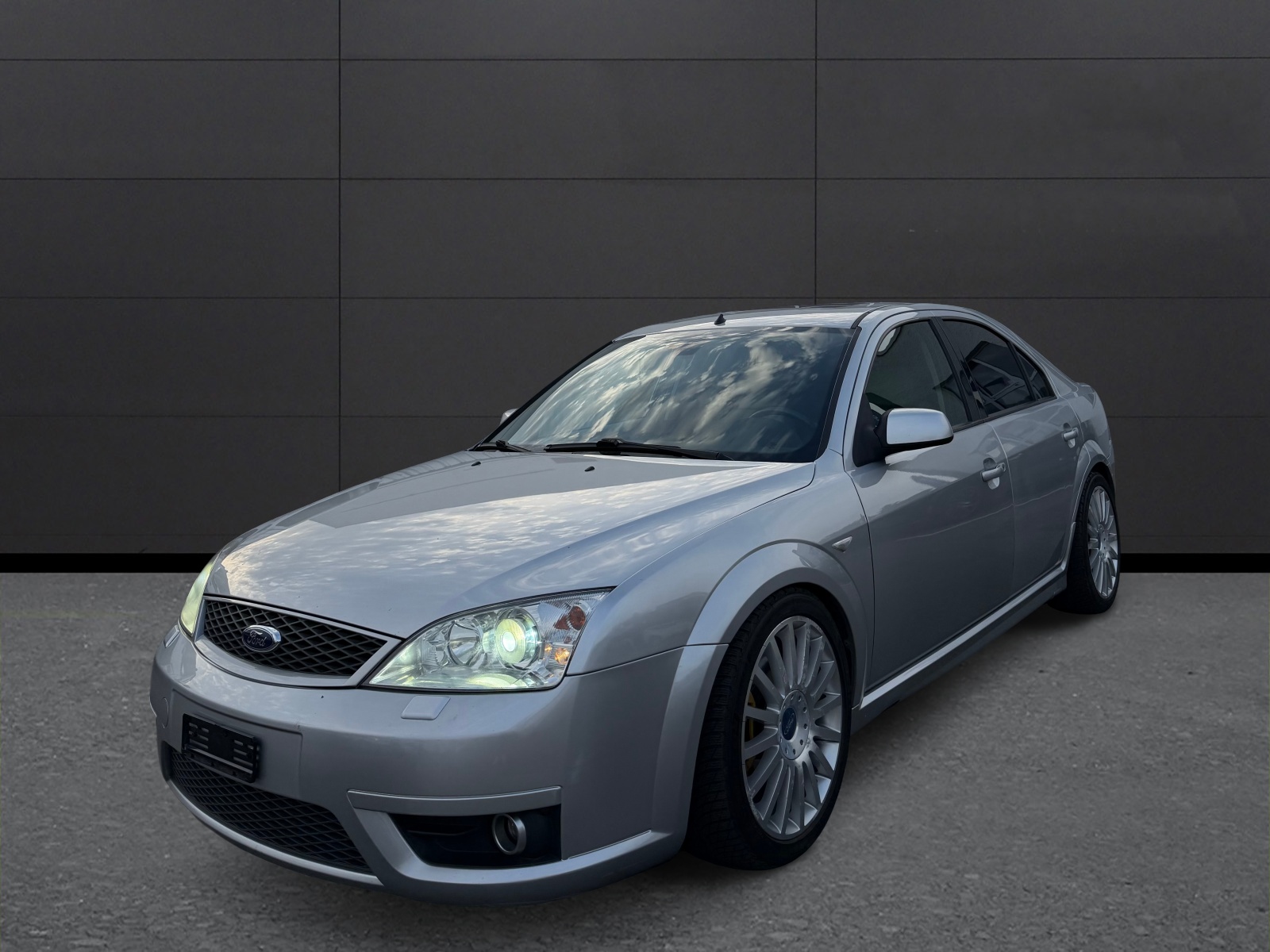 FORD Mondeo 3.0i V6 ST220