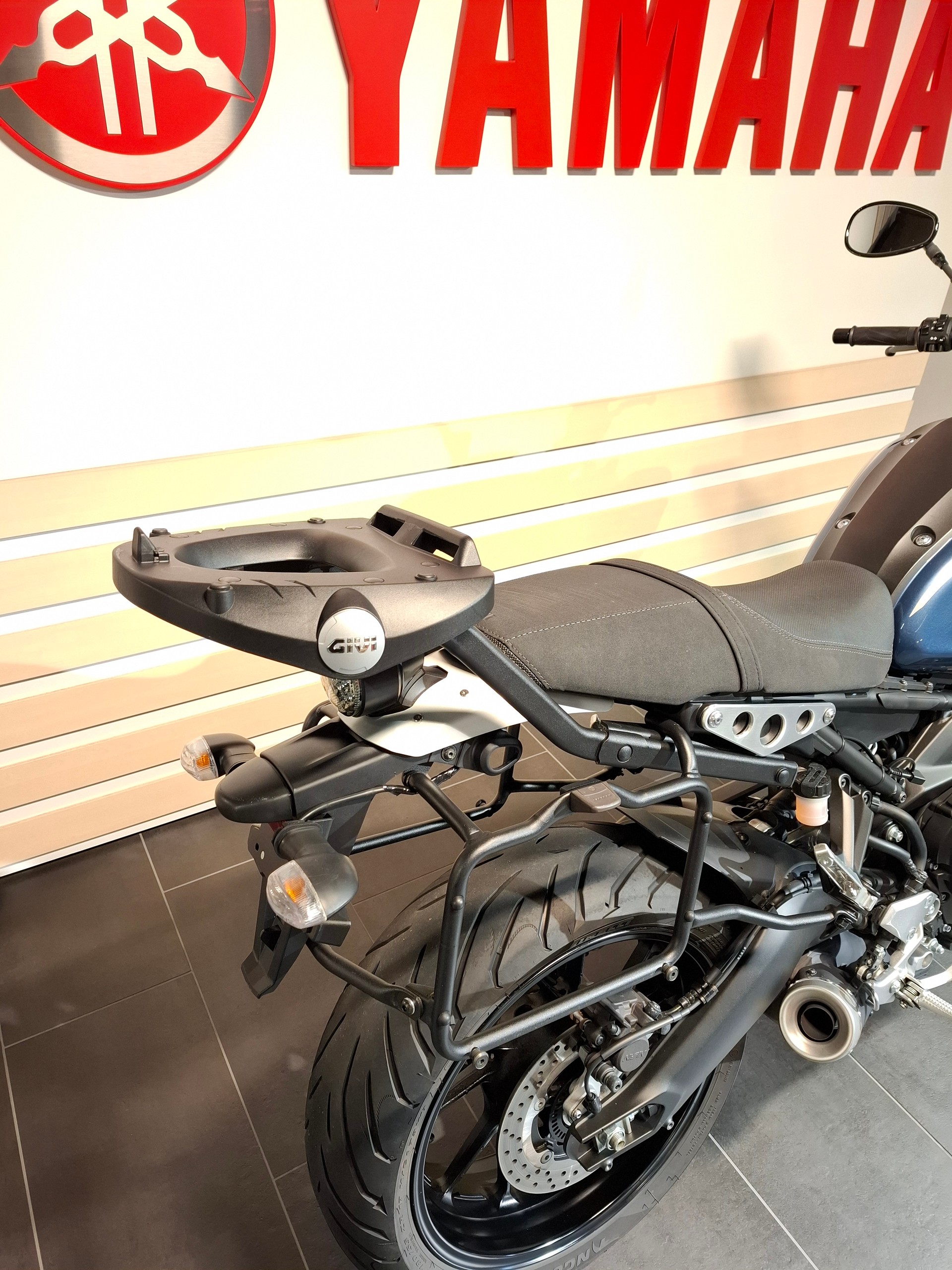 YAMAHA XSR 900-image-8