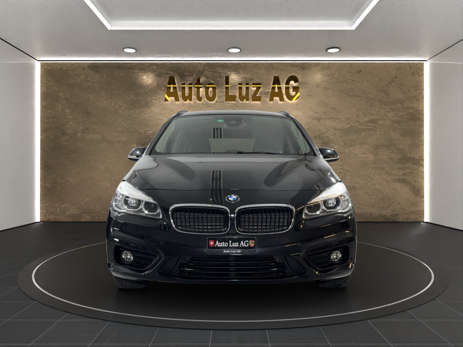 BMW 218d Gran Tourer Sport Line Steptronic-showroom-element-1