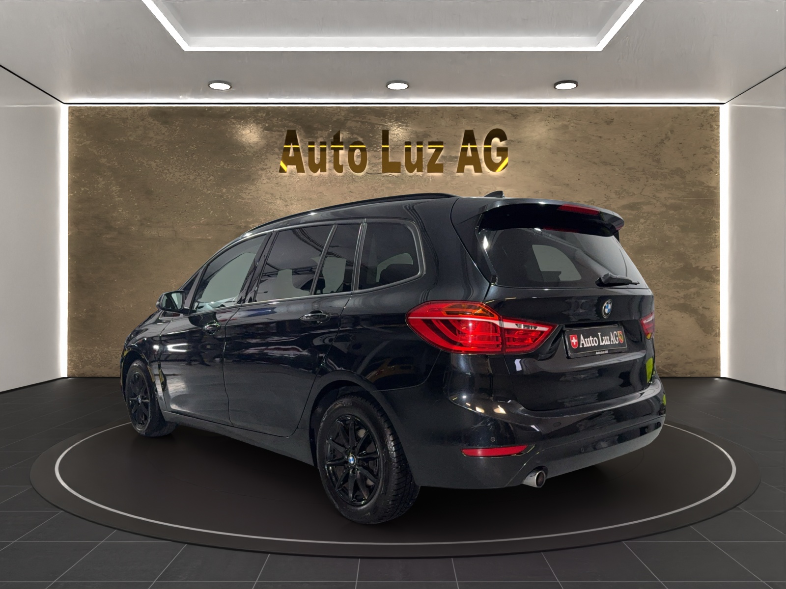 BMW 218d Gran Tourer Sport Line Steptronic-image-5