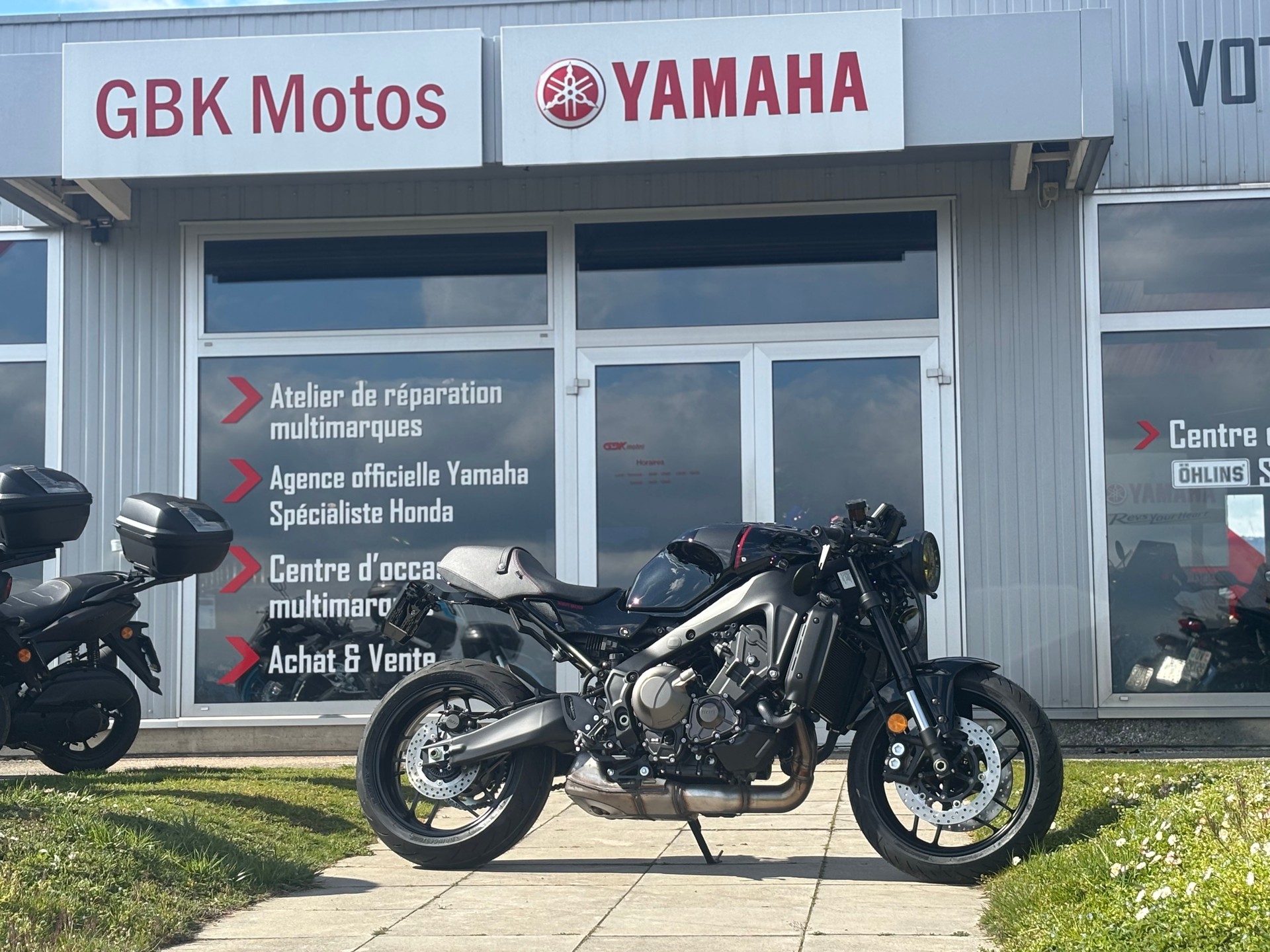 YAMAHA XSR 900-image-0