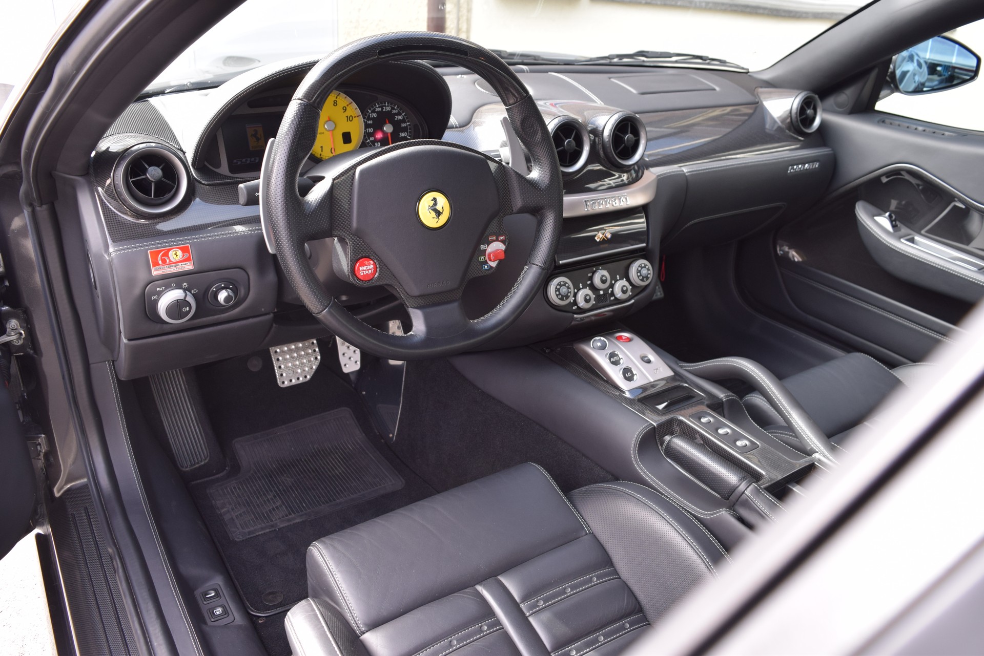 FERRARI 599 GTB-image-11