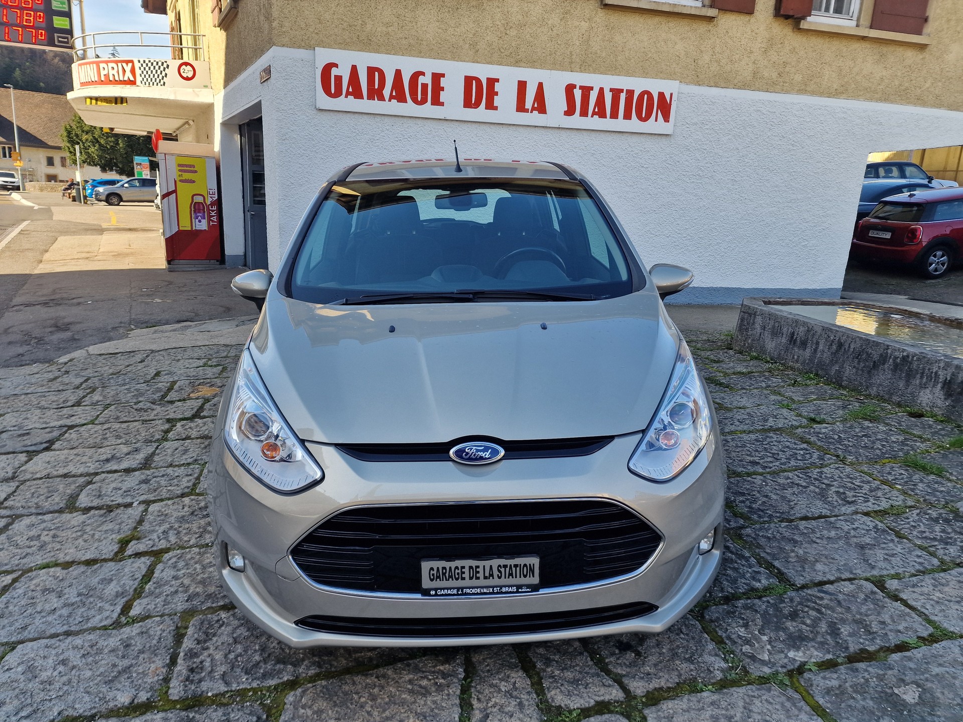 FORD B-Max 1.6 Ti-VCT Trend PowerShift-image-1