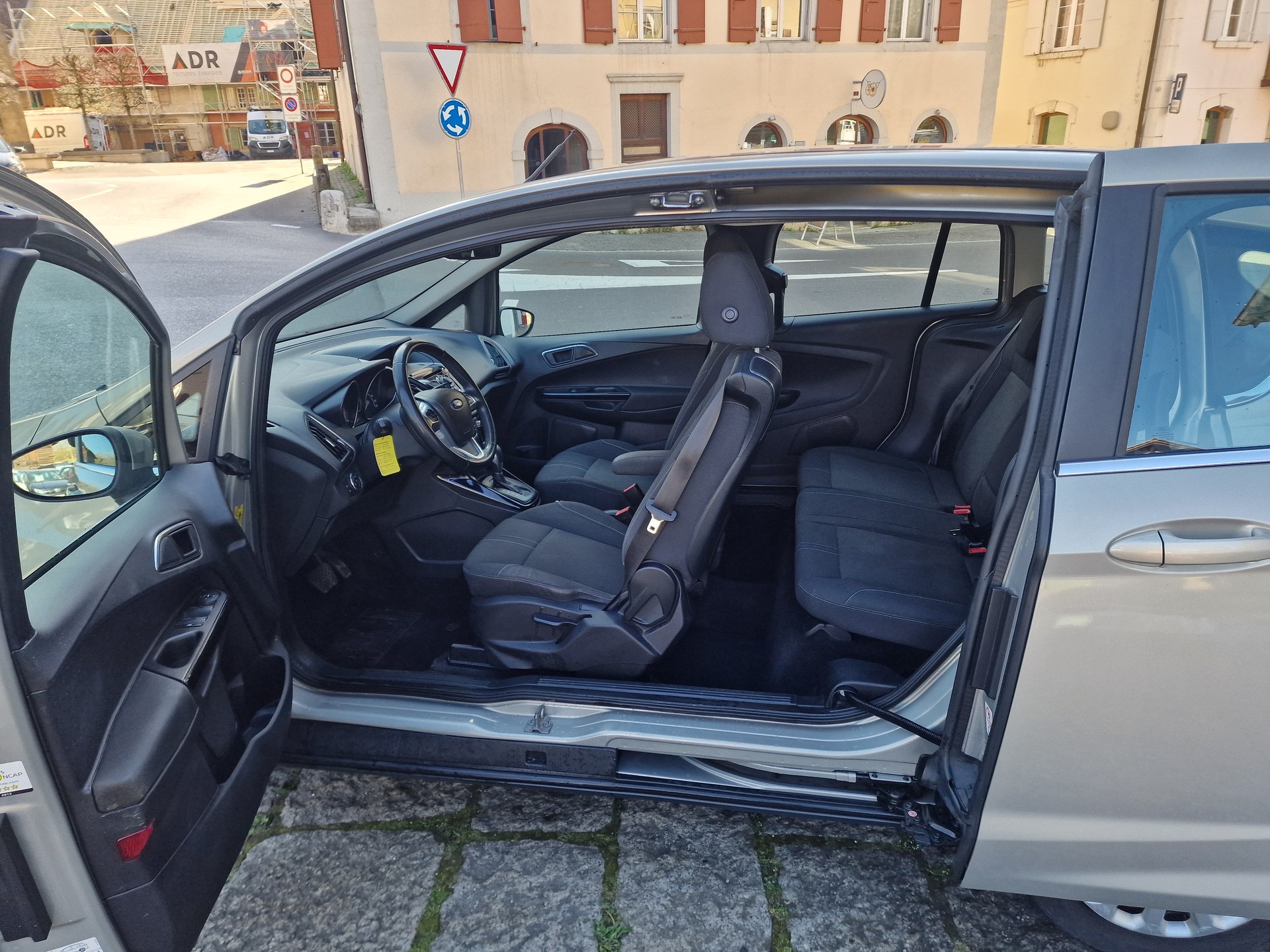 FORD B-Max 1.6 Ti-VCT Trend PowerShift-image-11