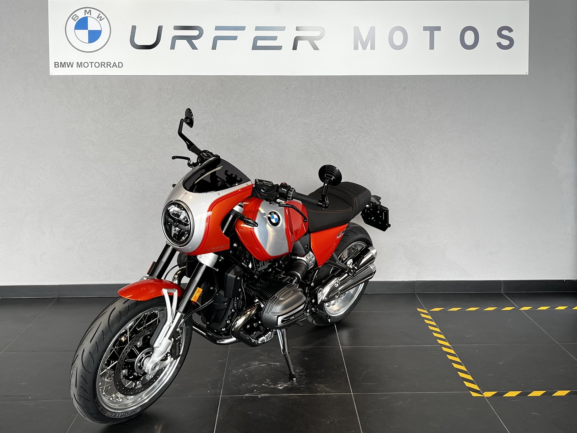 BMW R 12 nine T-image-3