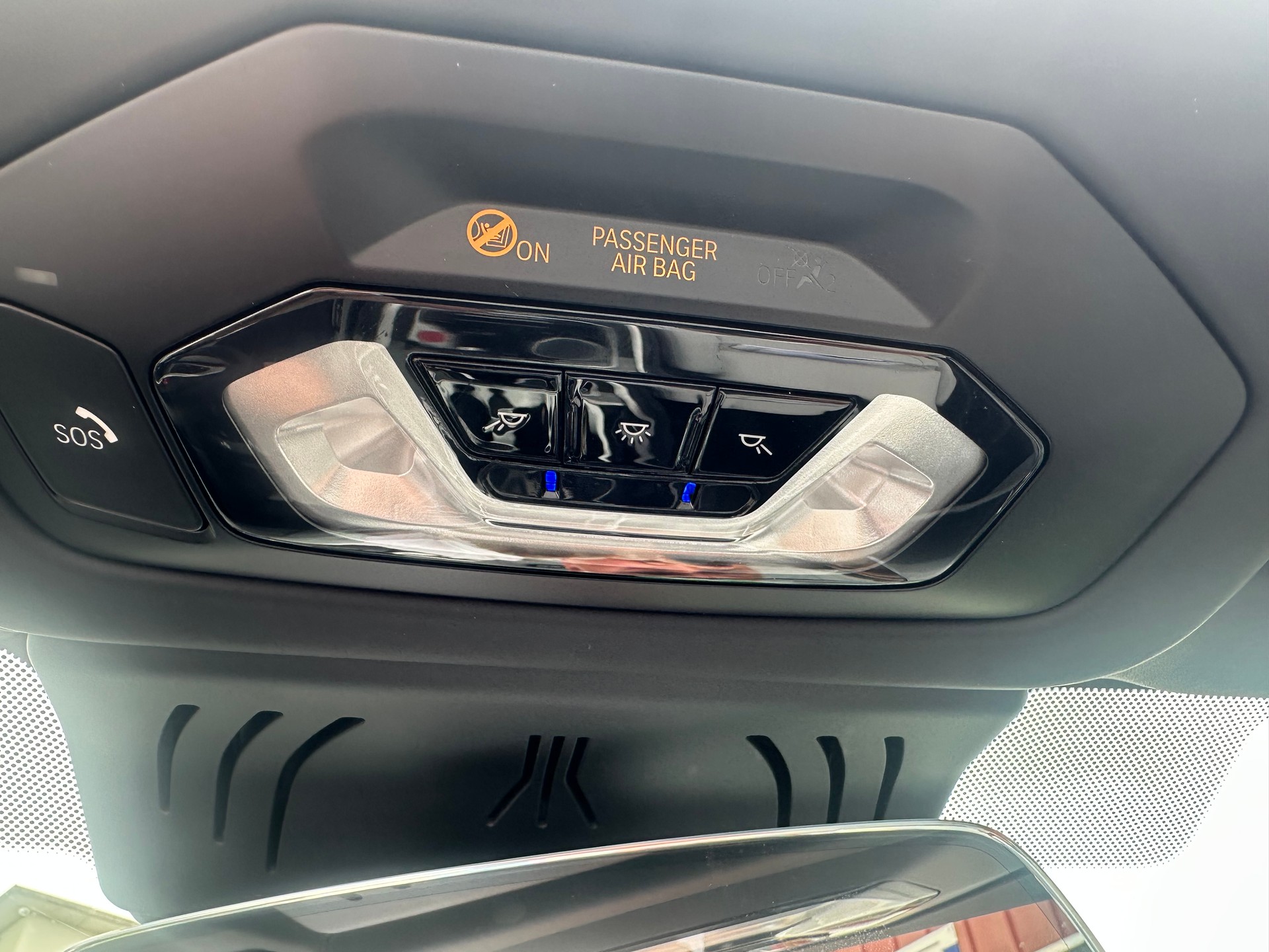 BMW M8 xDrive M Competition Steptronic-image-12