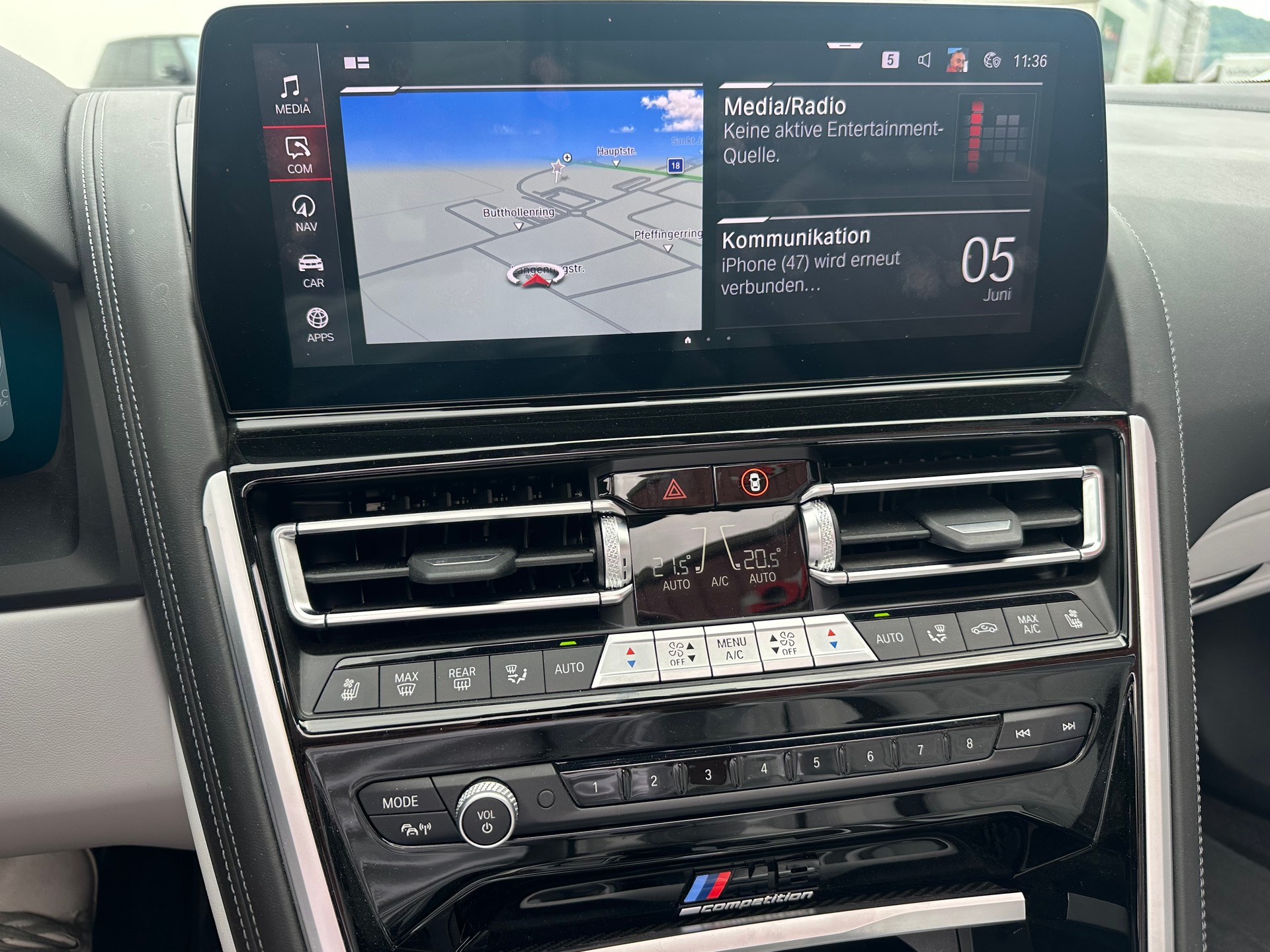 BMW M8 xDrive M Competition Steptronic-image-14