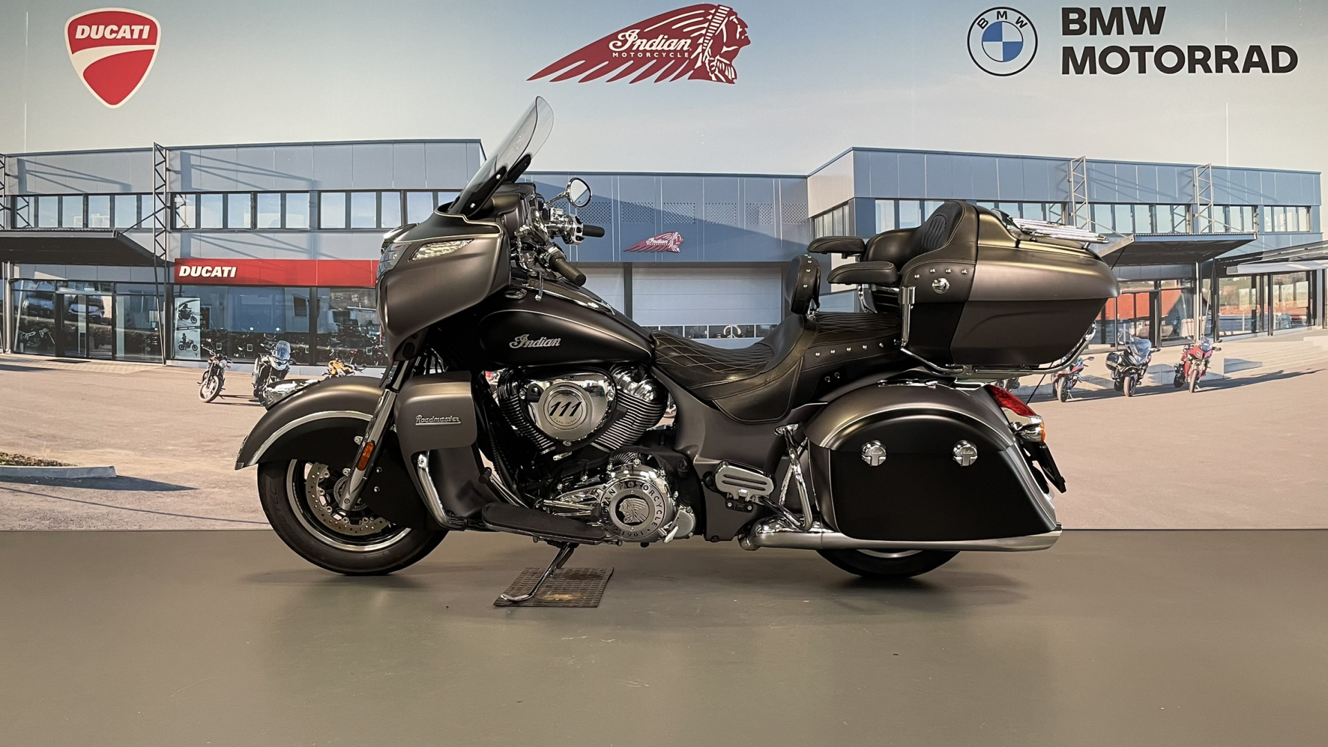 INDIAN Roadmaster-image-3