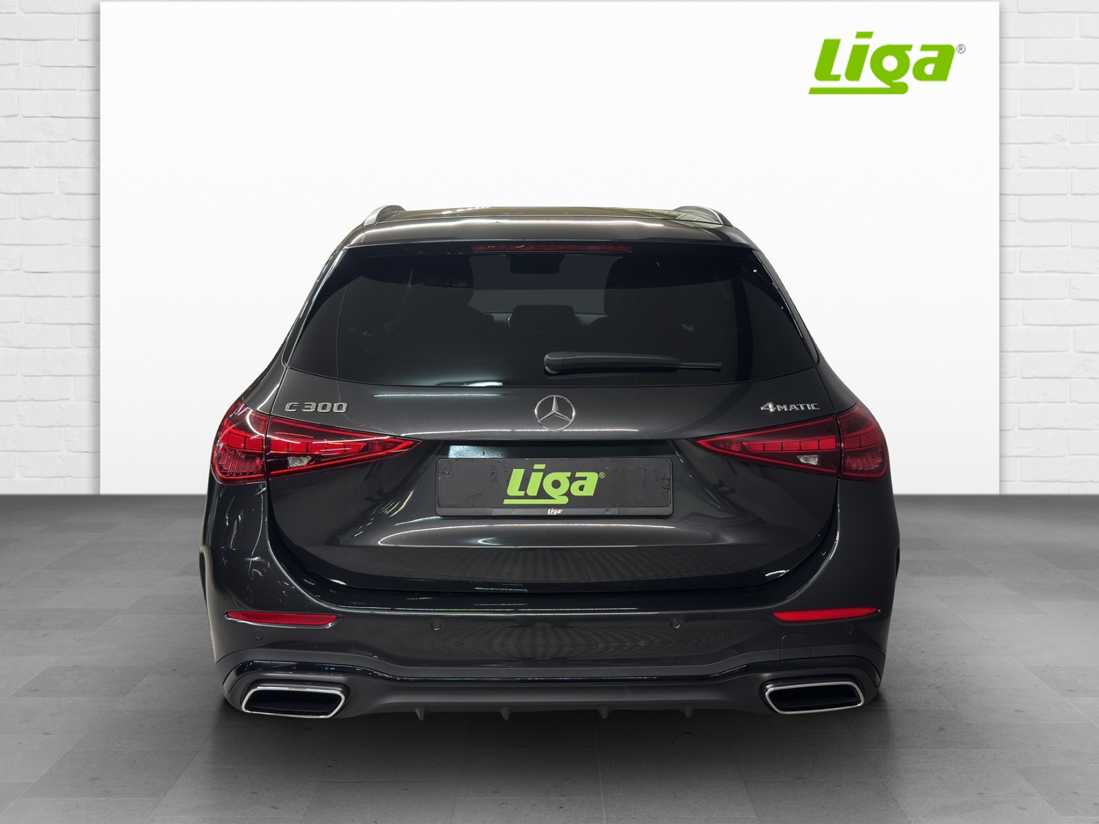 MERCEDES-BENZ C 300 AMG Line 4Matic T-Modell-image-4