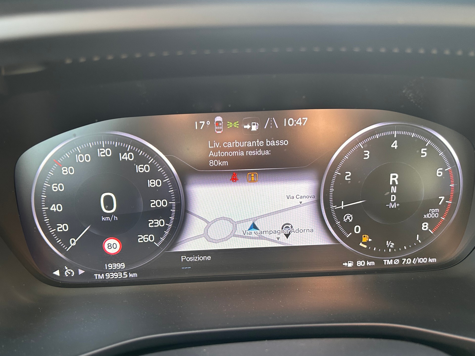 VOLVO XC40 T2 Core Geartronic-image-10