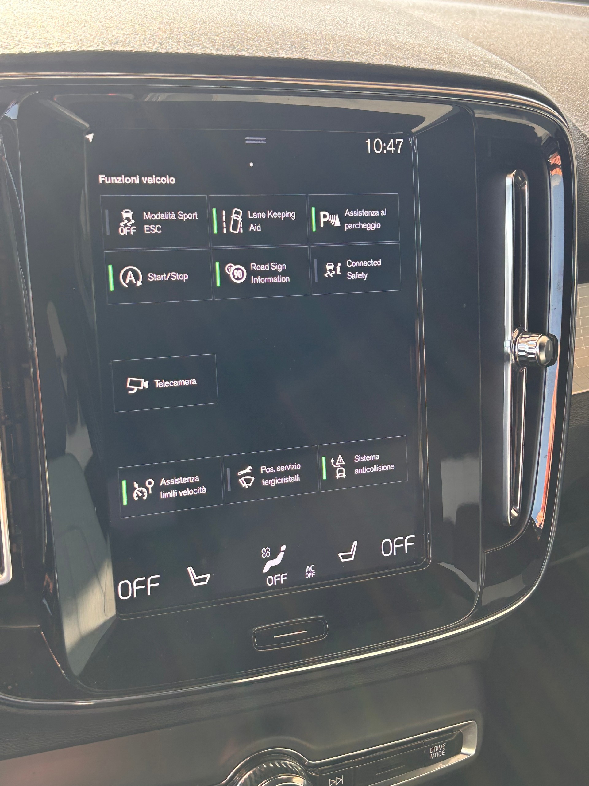 VOLVO XC40 T2 Core Geartronic-image-11