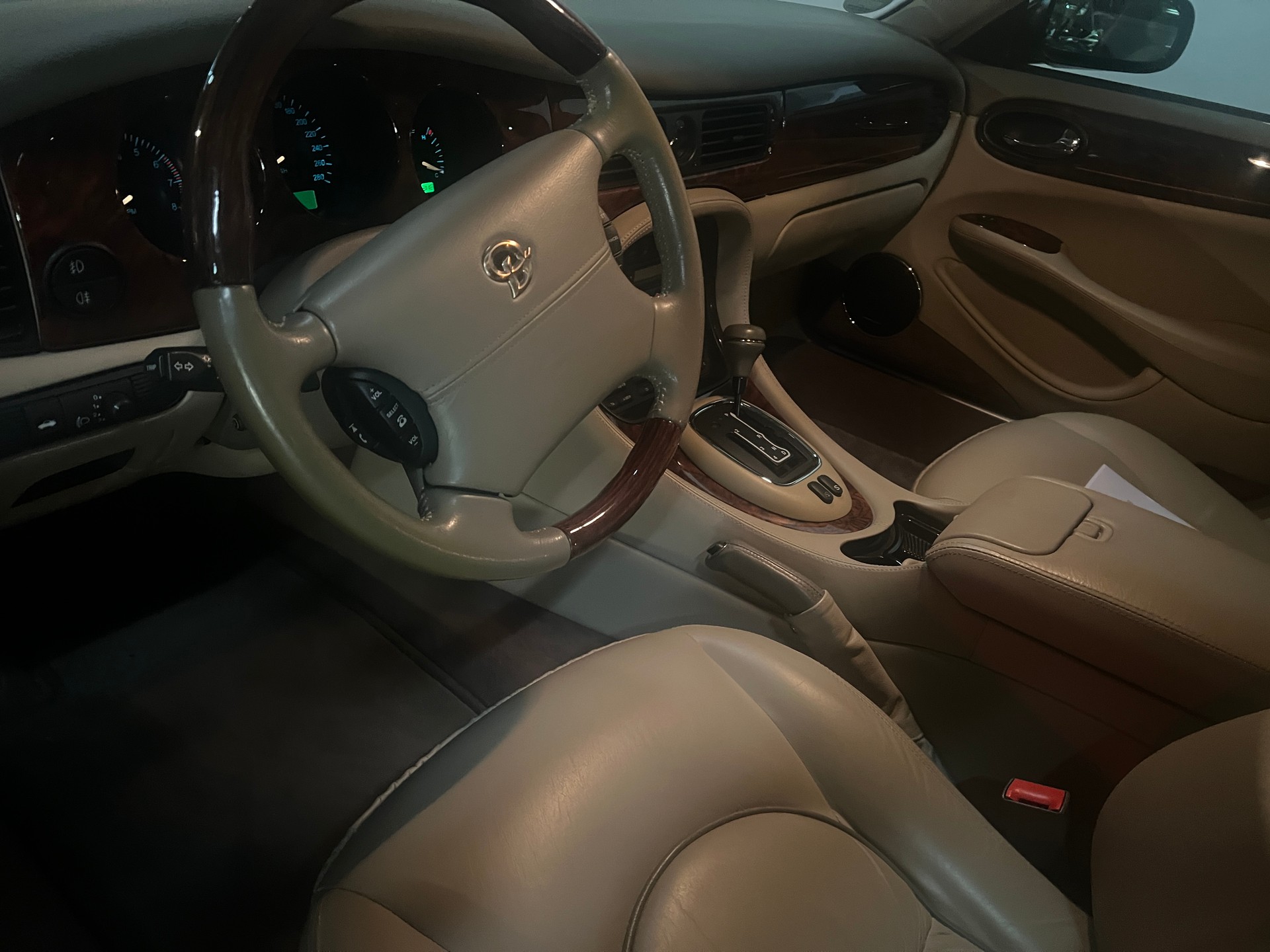 DAIMLER V8 4.0 S/C-image-3