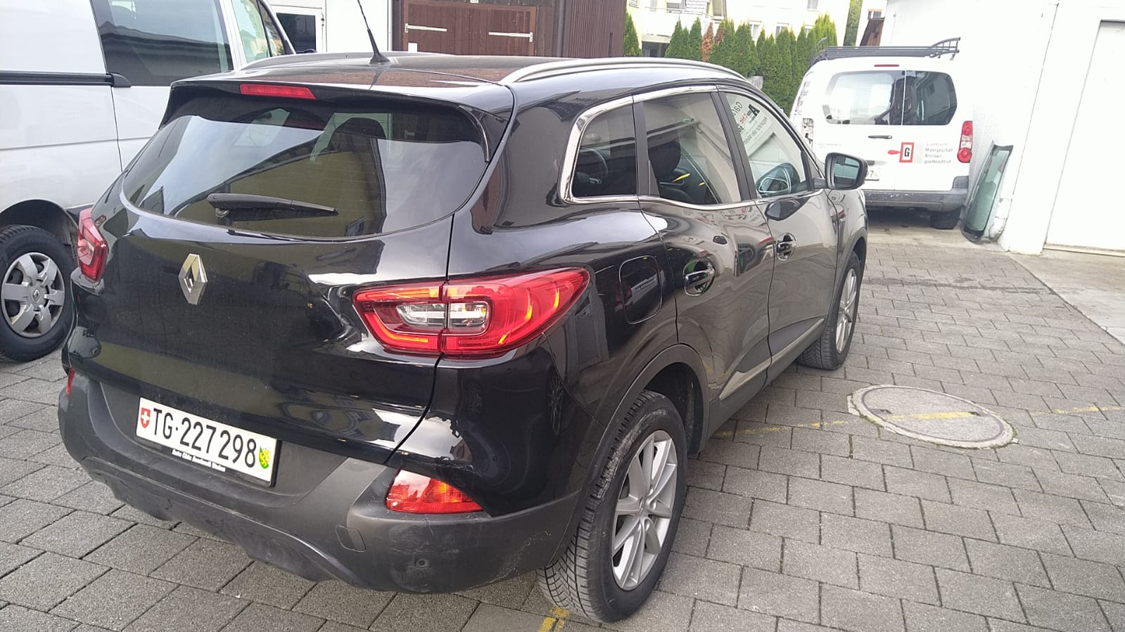 RENAULT Kadjar 1.2 16V Turbo Zen-image-3