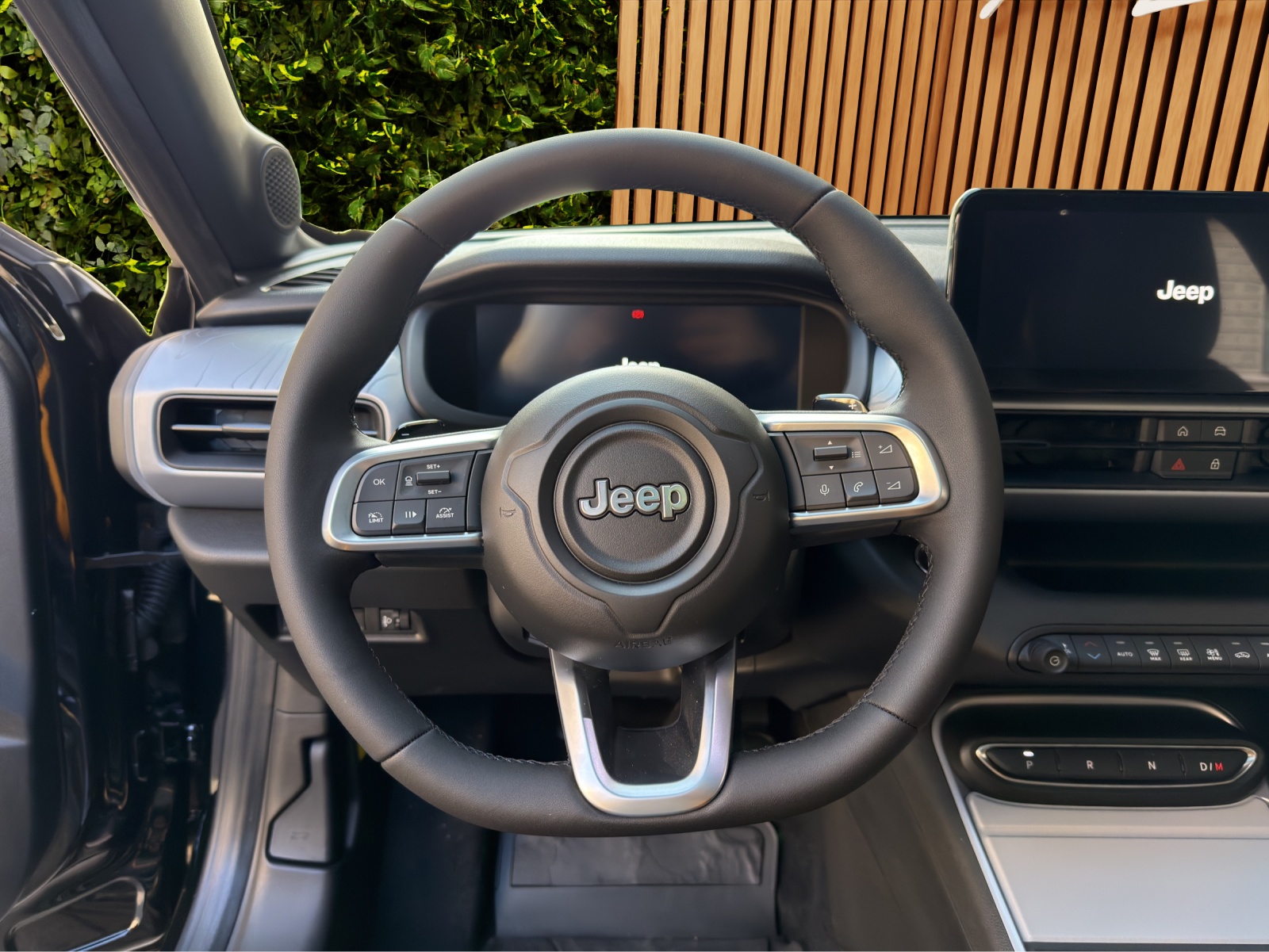 JEEP Avenger 1.2 Turbo MHEV The North Face Sky 4xe-image-9