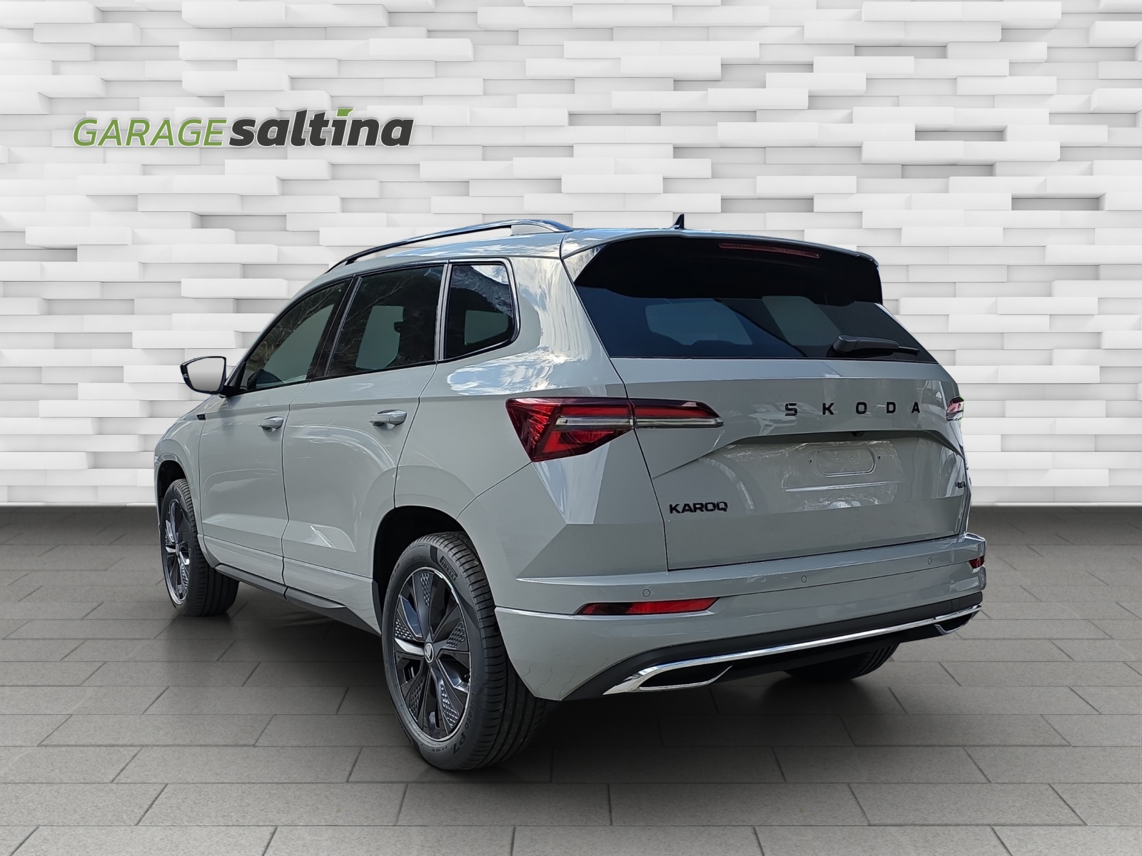 SKODA Karoq 2.0 TSI Dynamic Limited Edition 4x4 DSG-showroom-element-1