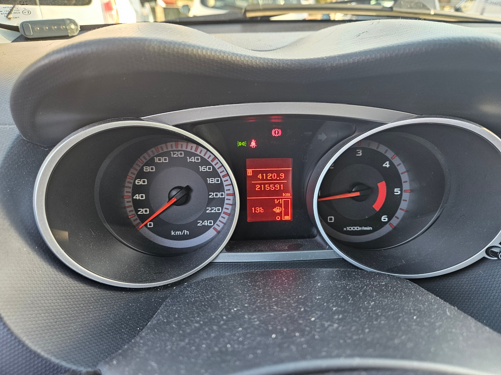 PEUGEOT 4007 2.2 HDi Platinum Edition-image-10