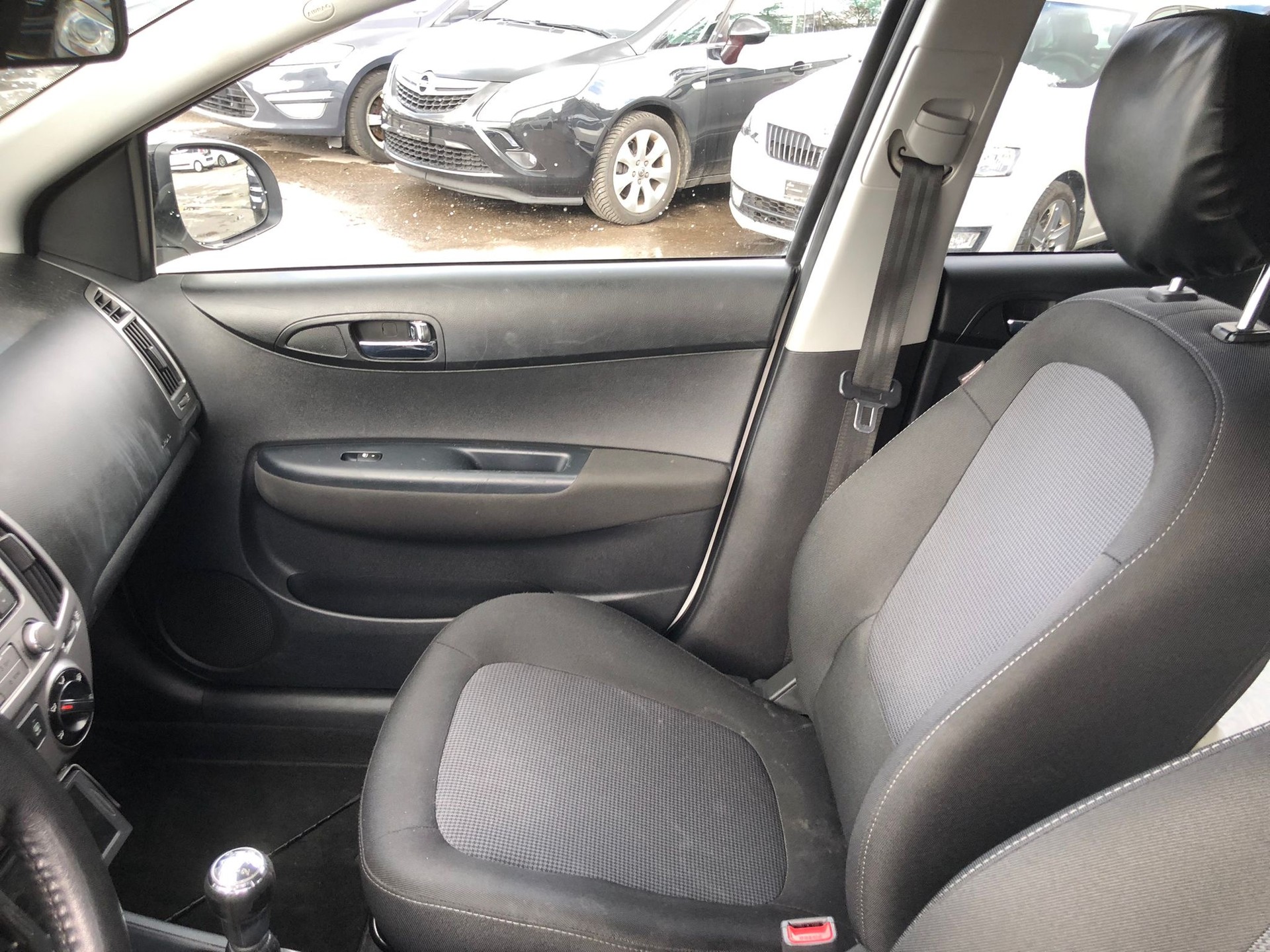 HYUNDAI i20 1.2 Pica-image-9