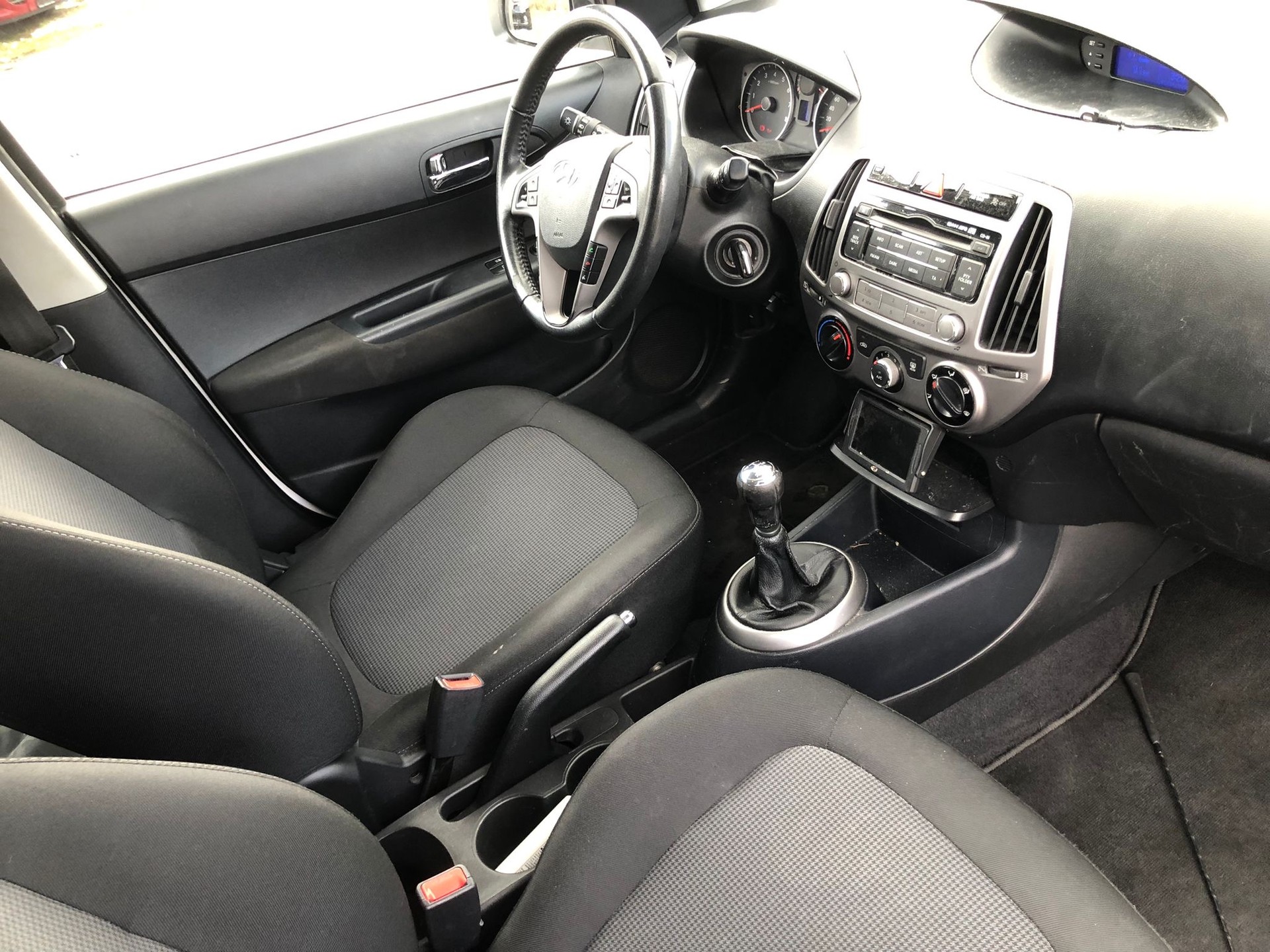 HYUNDAI i20 1.2 Pica-image-4