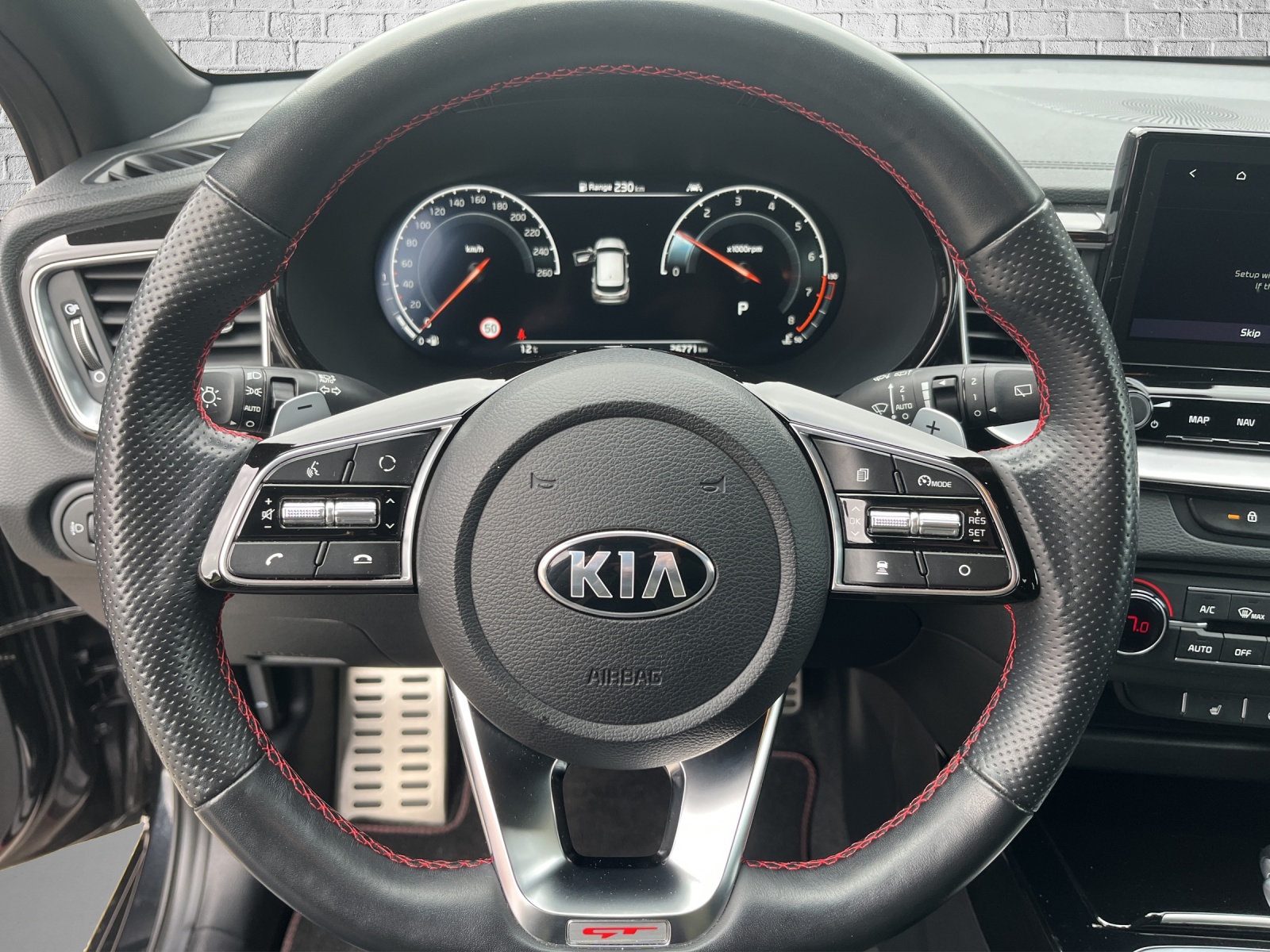 KIA ProCeed 1.6 T-GDi GT DCT-image-9