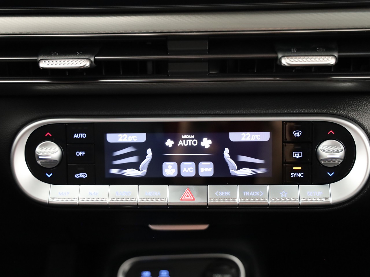 GENESIS GV60 77.4 kWh Sport AWD-image-10