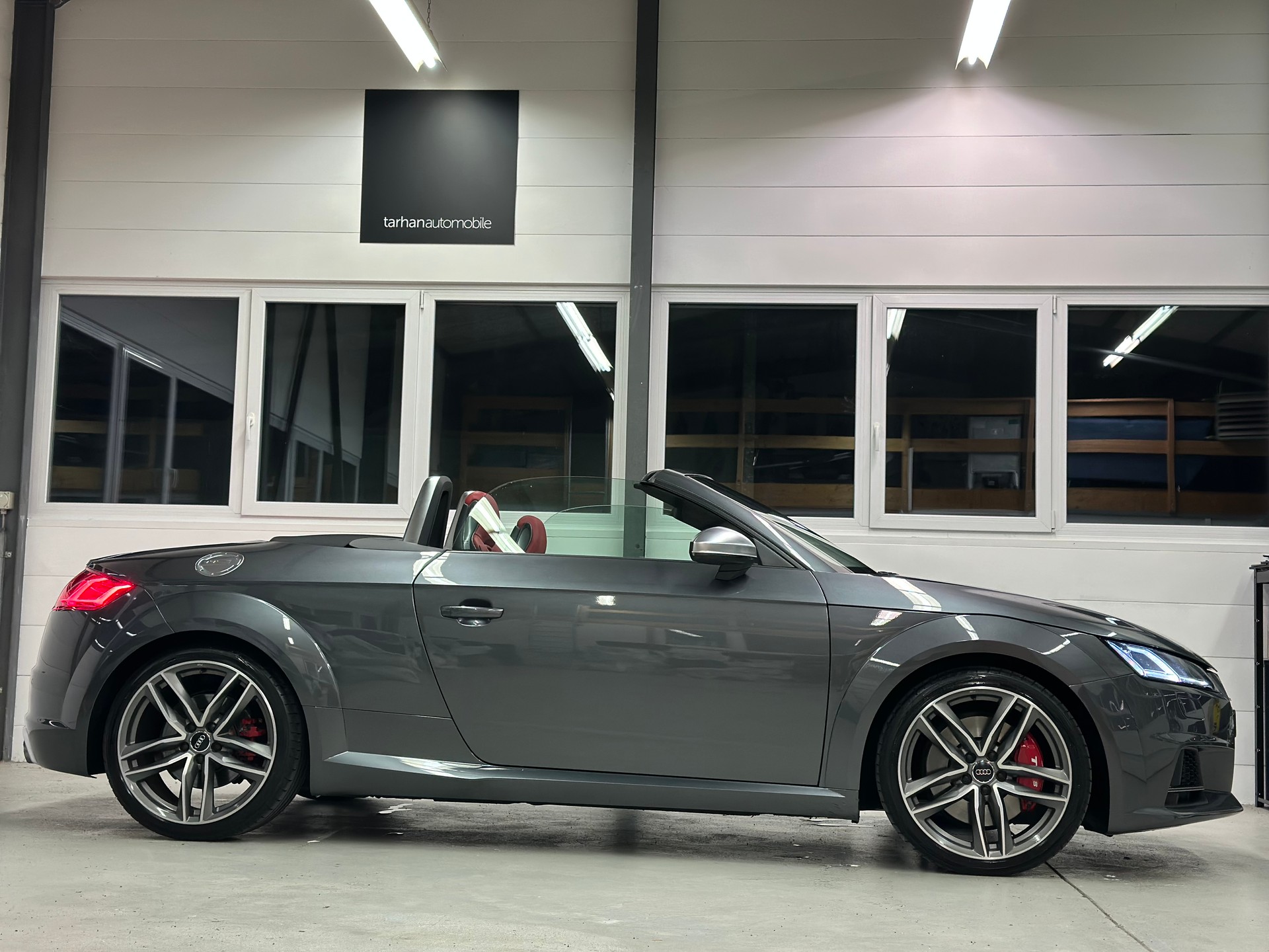 AUDI TTS Roadster 2.0 TFSI quattro S-tronic-image-2